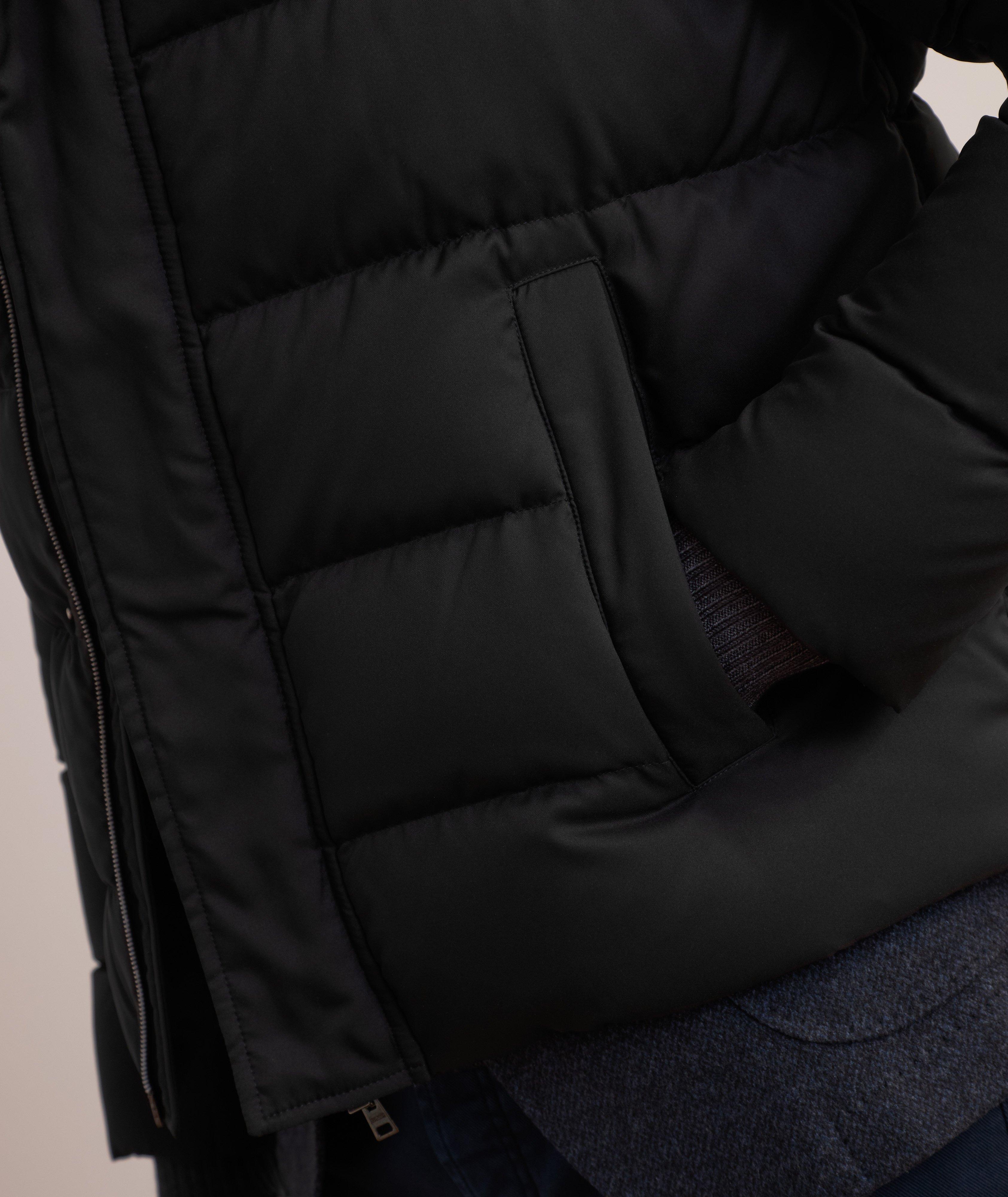 Blouson matelassé à détail en fausse fourrure image 4
