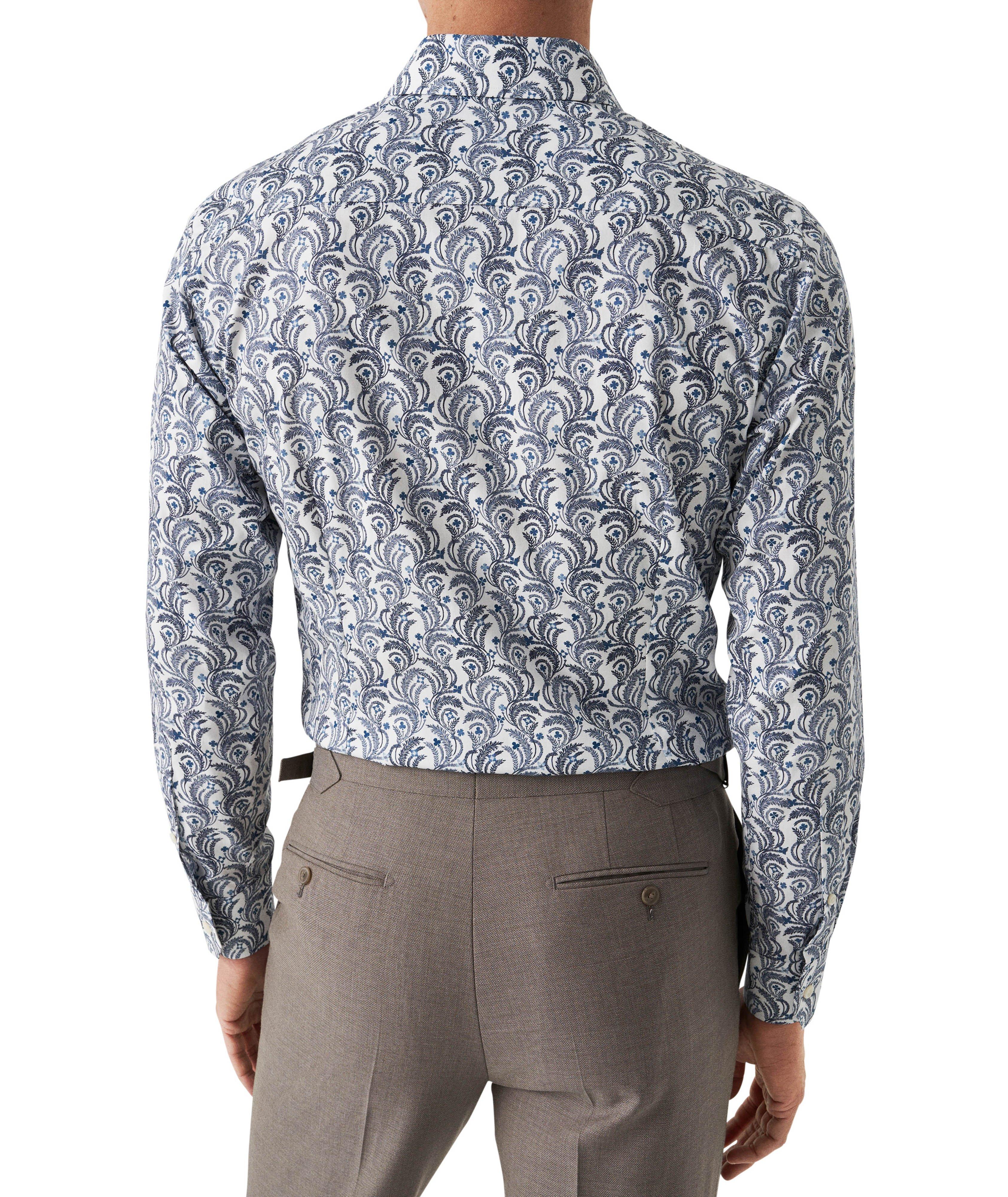 Chemise en twill à motif floral de coupe contemporaine image 2