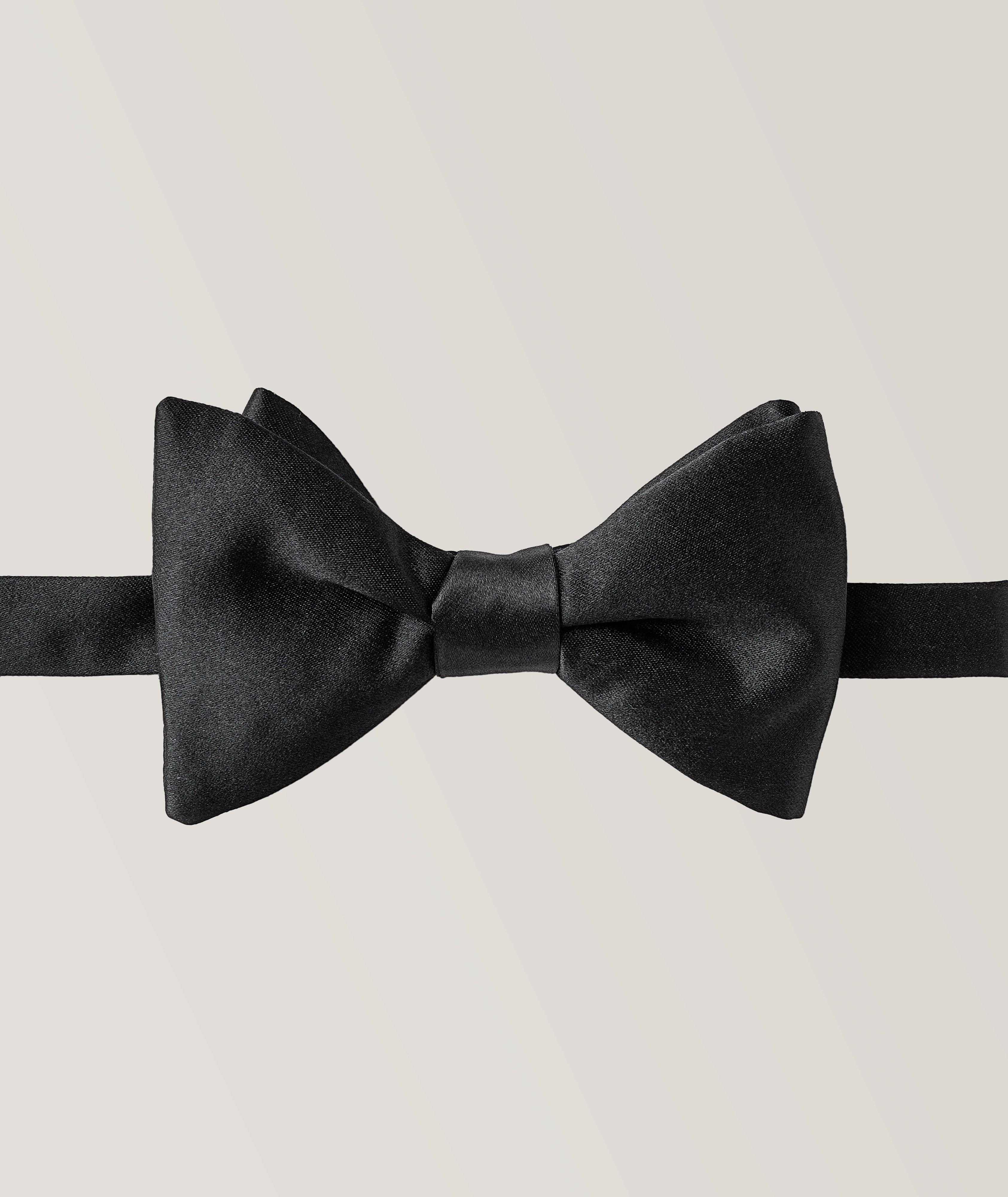 Silk Black Solid Bowtie  image 0