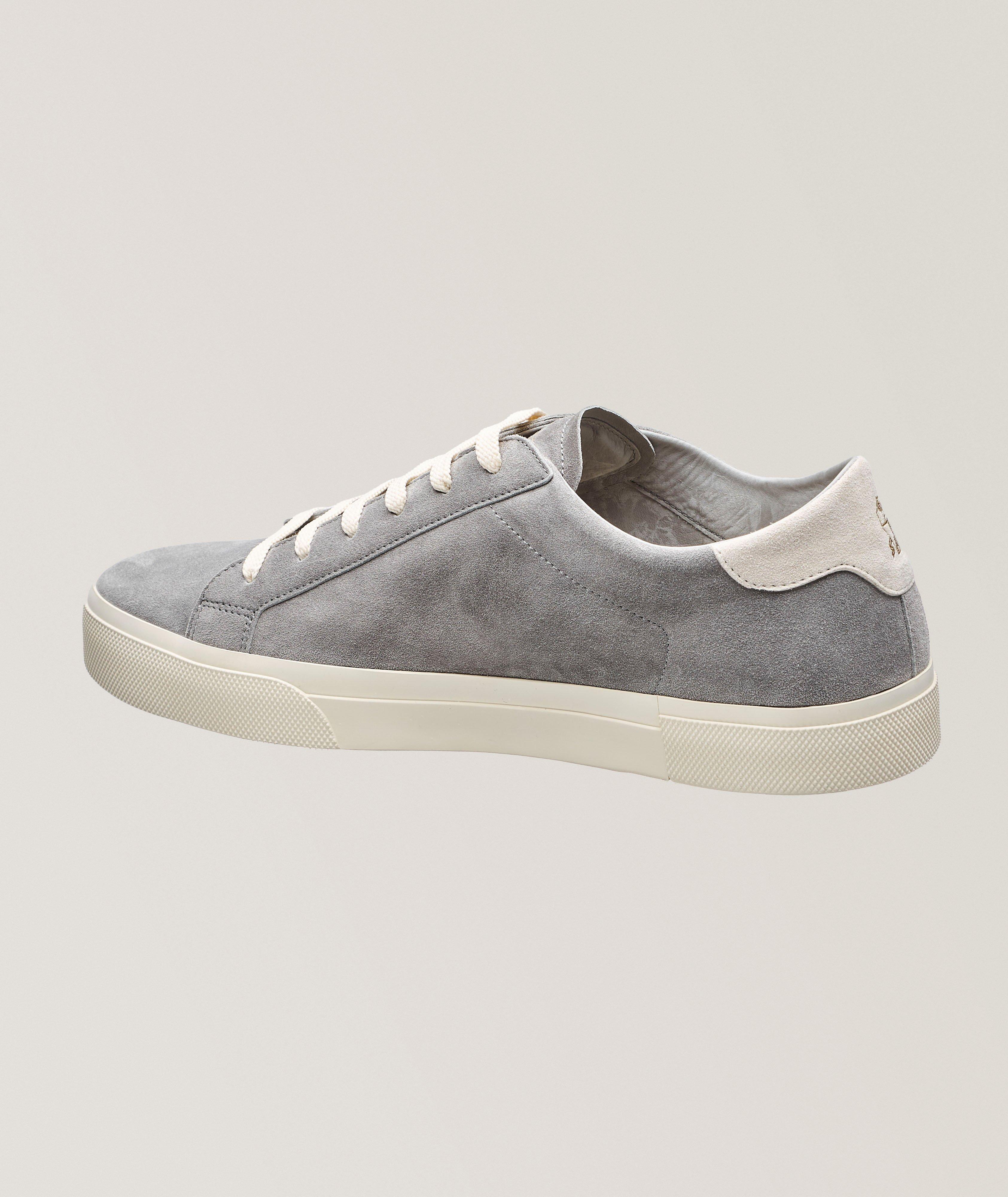 Chaussure sport en suède image 1