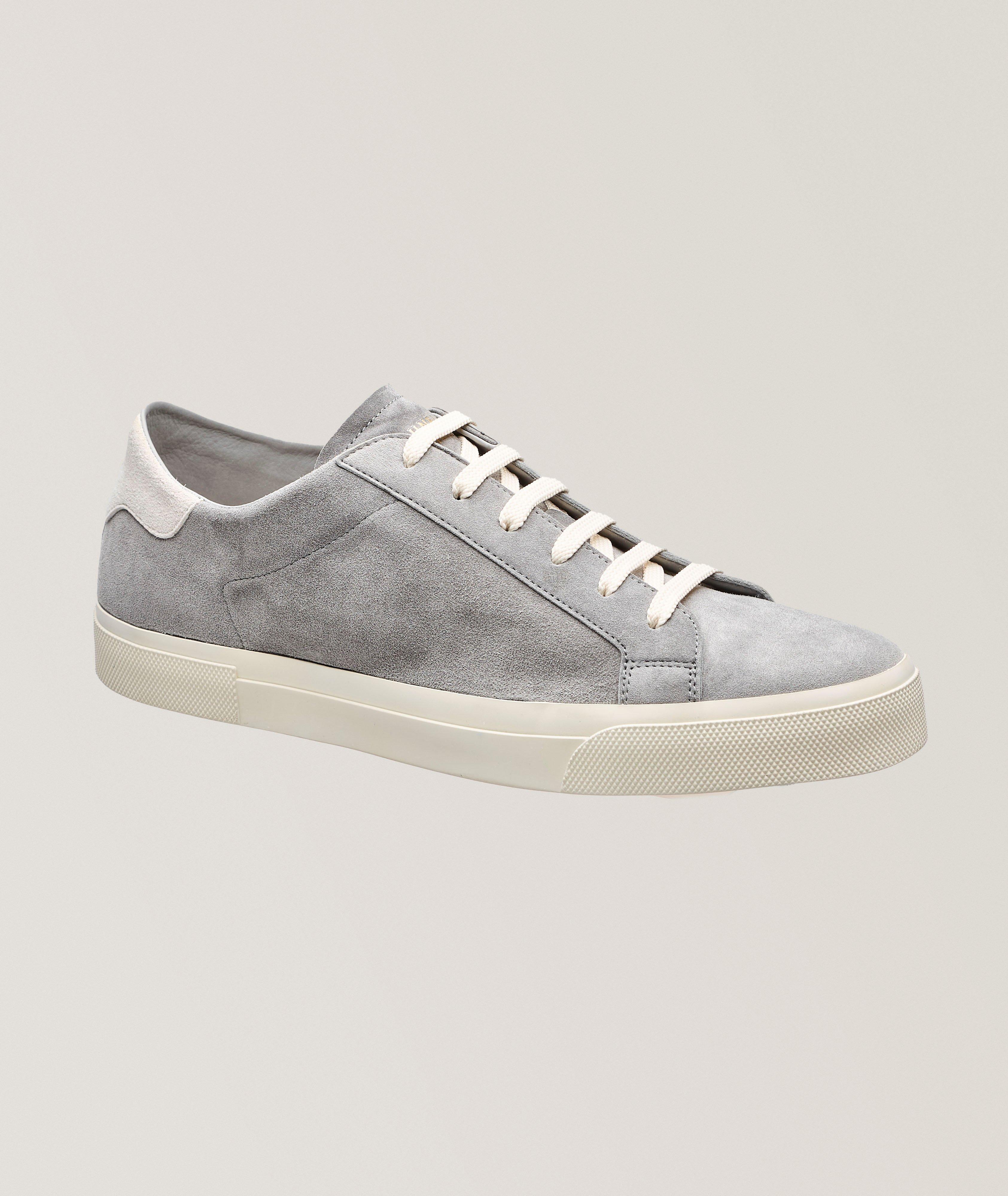 Chaussure sport en suède image 0