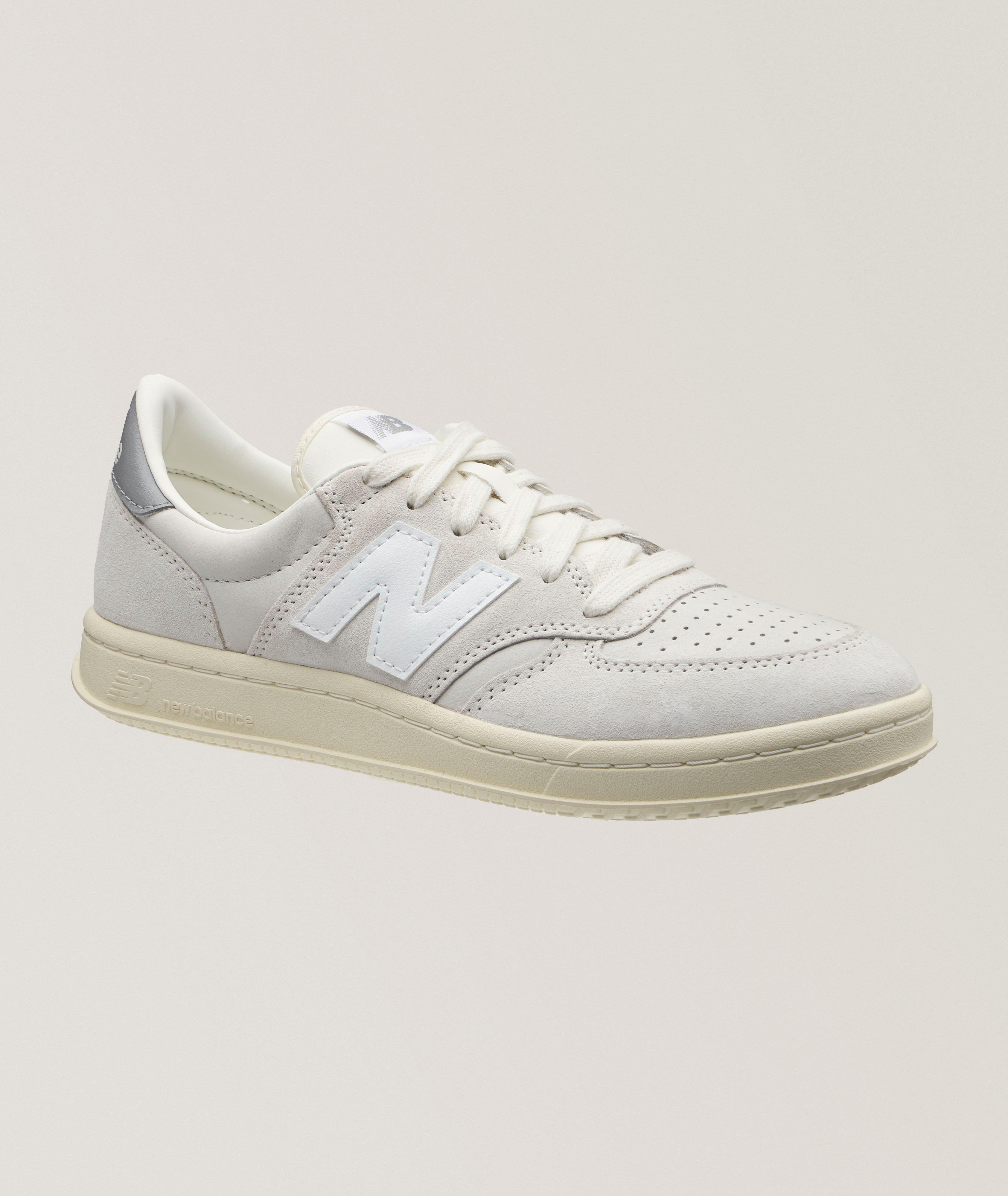 Chaussure sport T500 en suède image 0