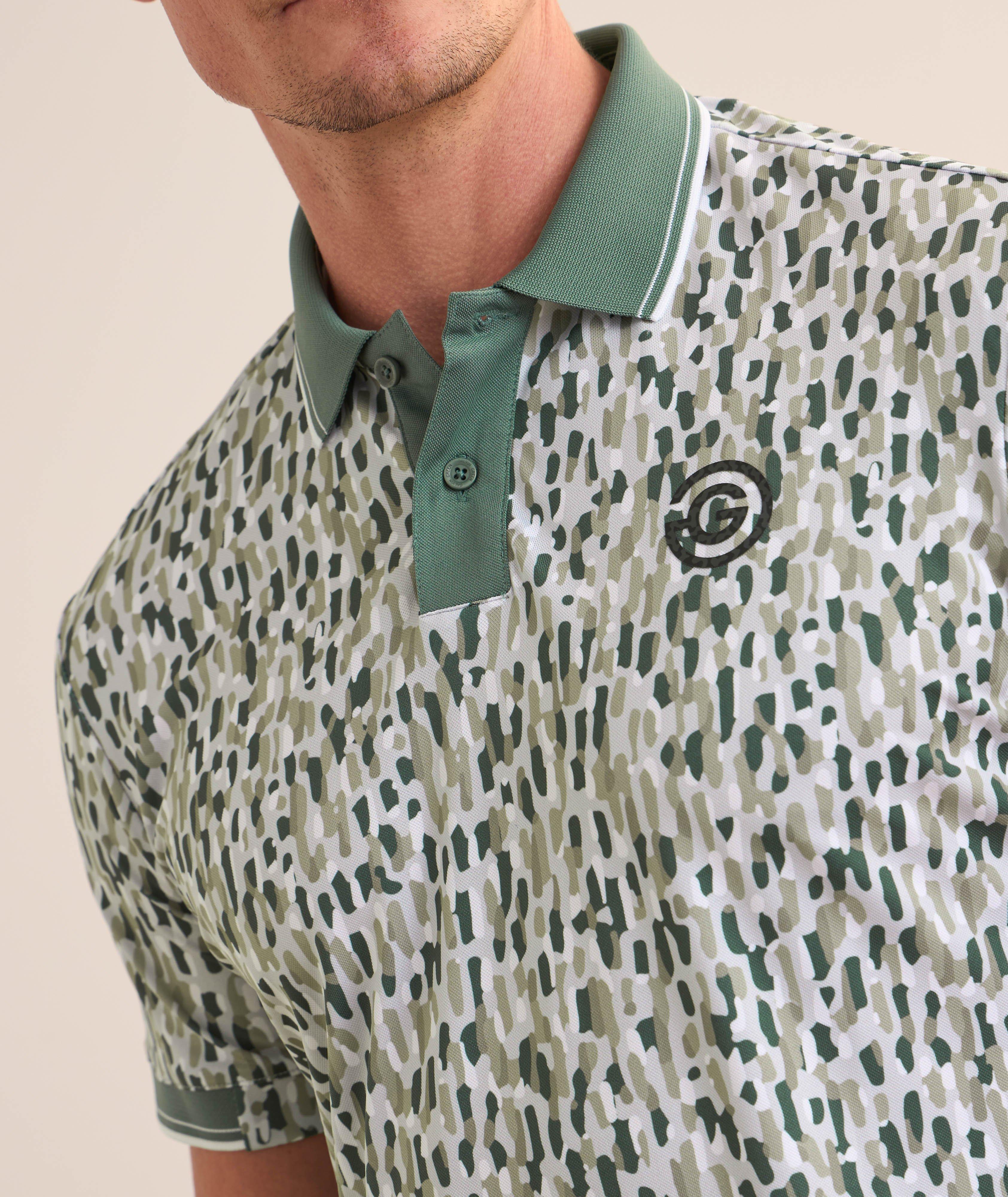 Polo de golf à motif camouflage image 3