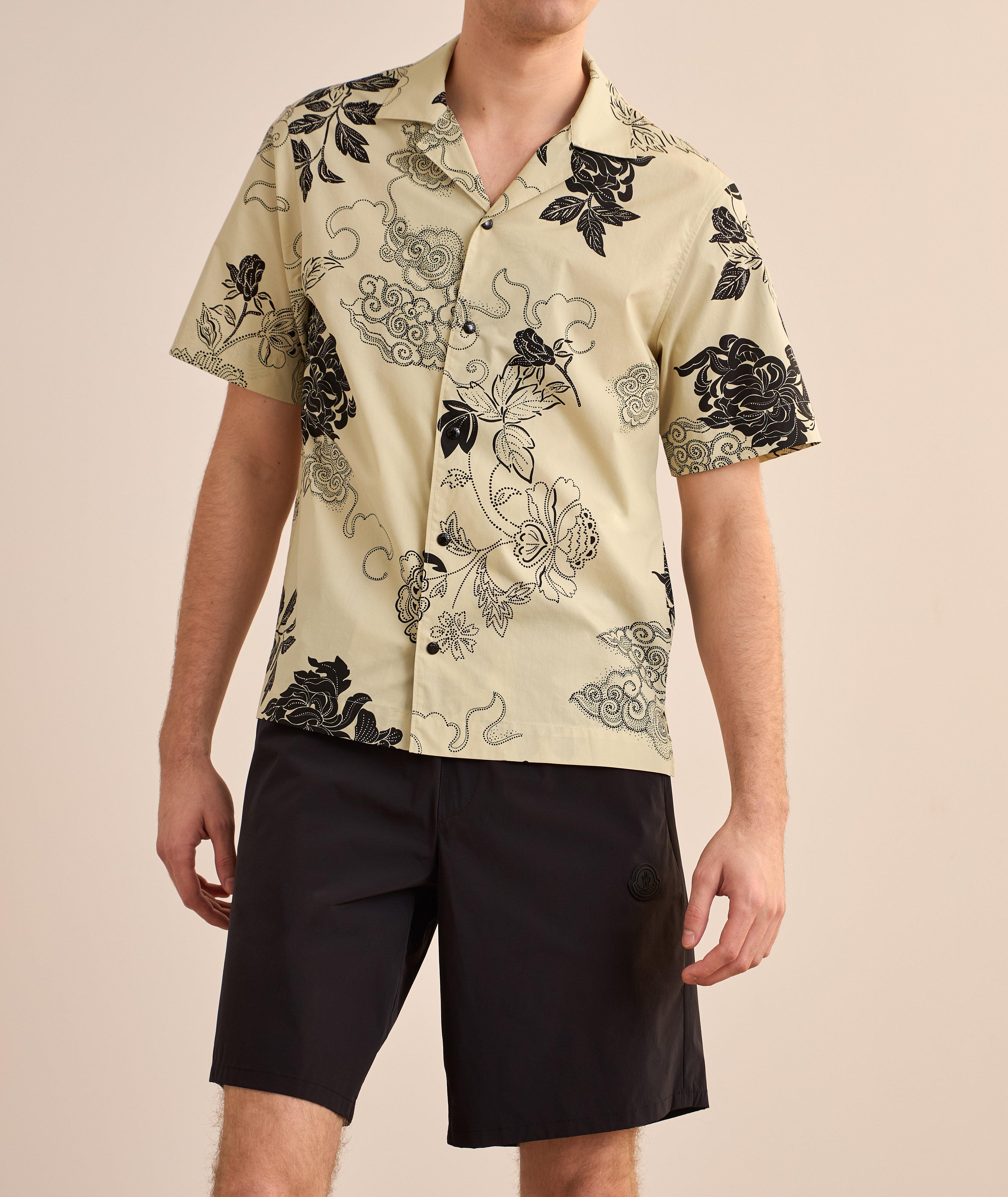 Chemise à col cubain et à motif floral image 1