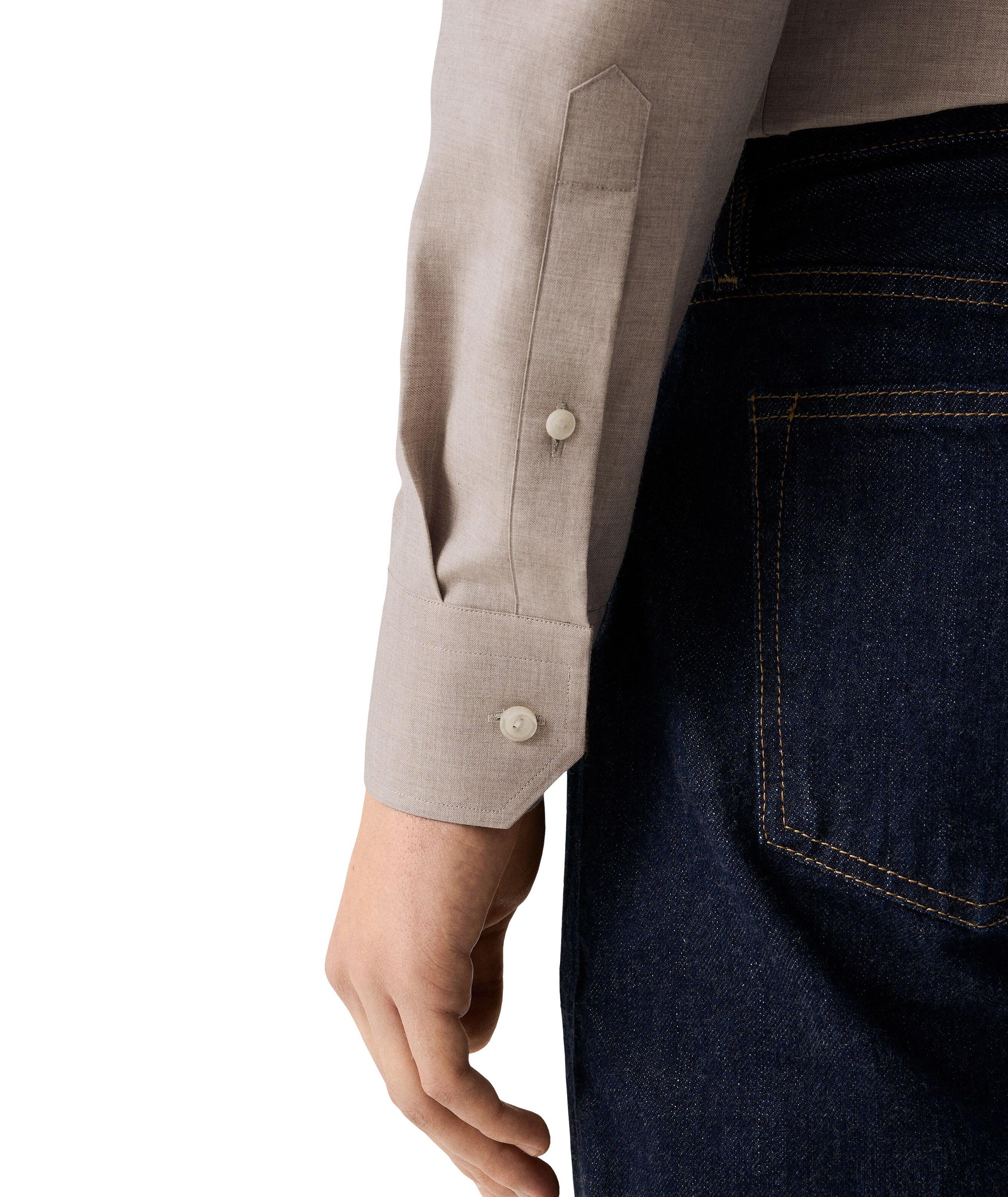 Chemise habillée en twill de coupe contemporaine image 5