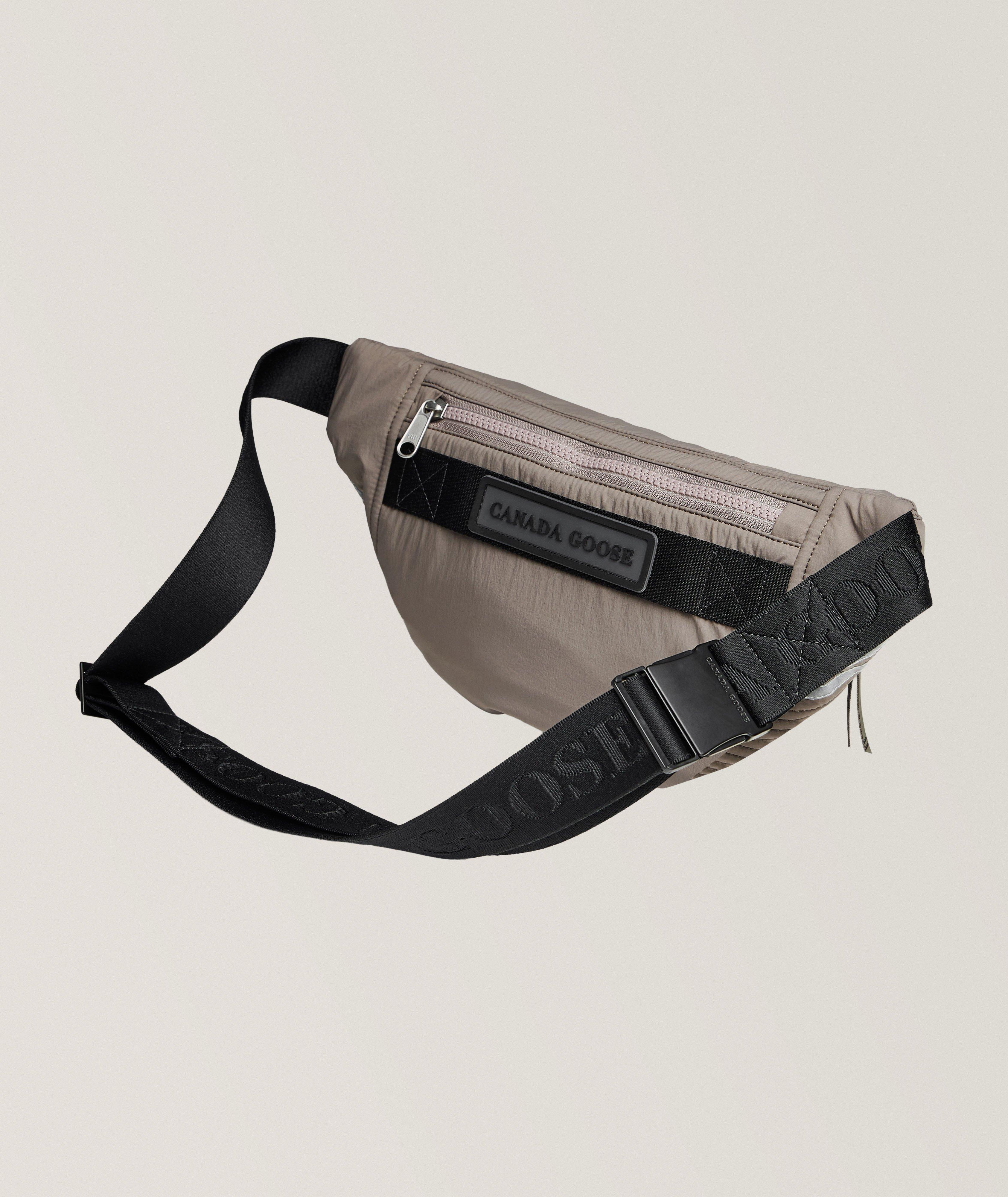 Sac banane avec écusson de marque image 1