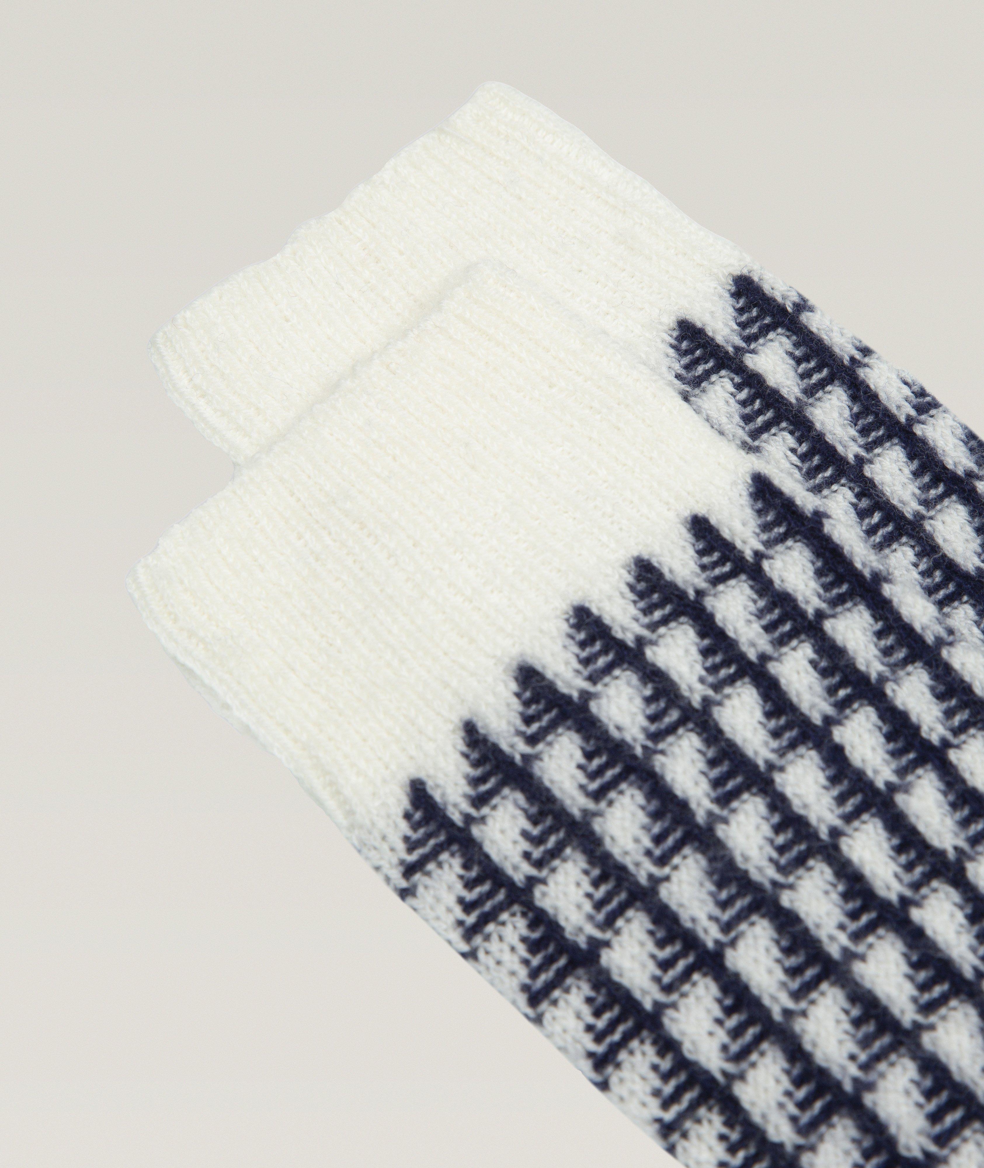 Thumbnail to select image 2