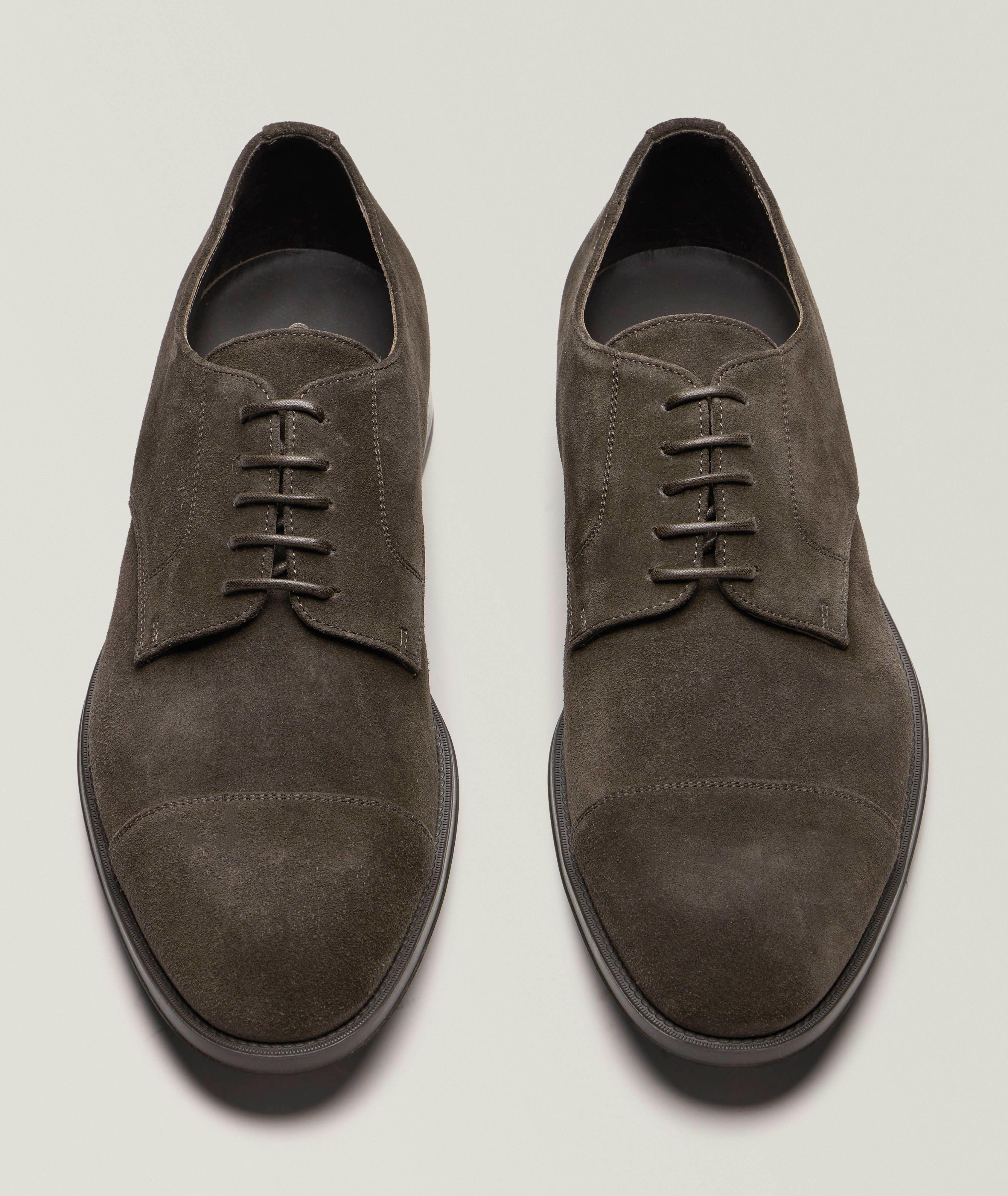 Chaussure lacée en suède à bout rapporté image 1