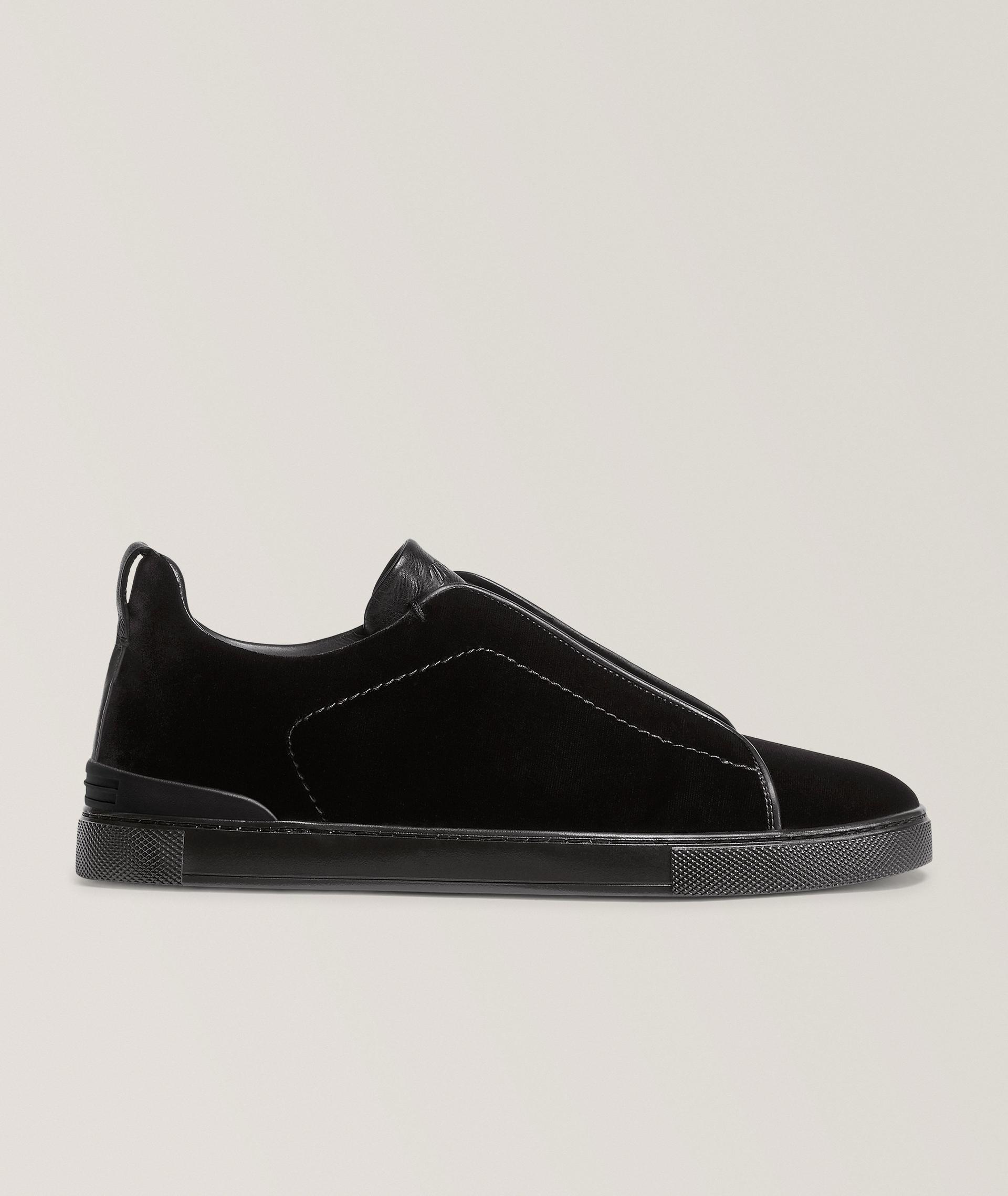 Chaussure sport en velours, collection Triple Stitch image 0
