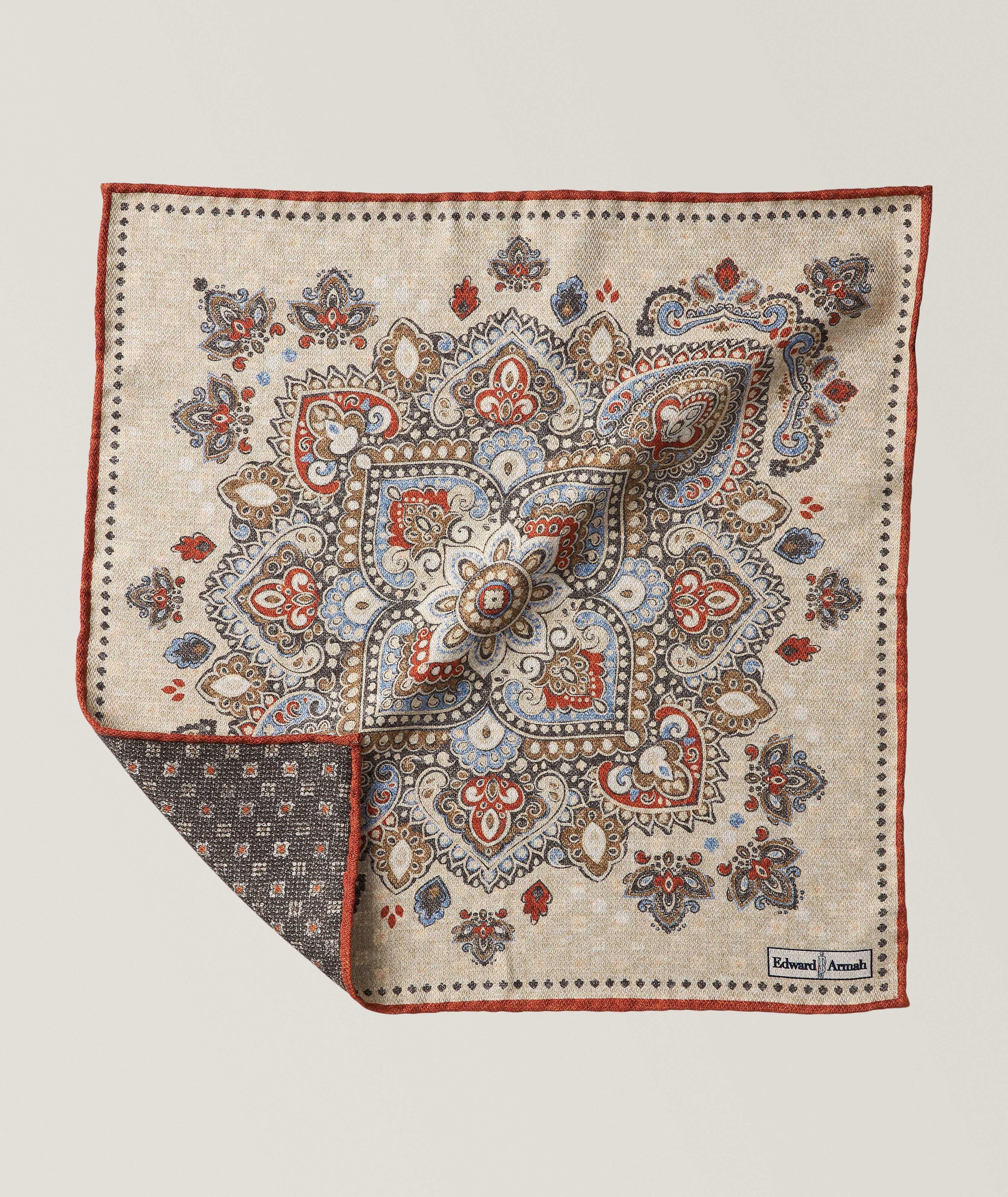 Pochette de costume en soie réversible à motif médaillon image 0