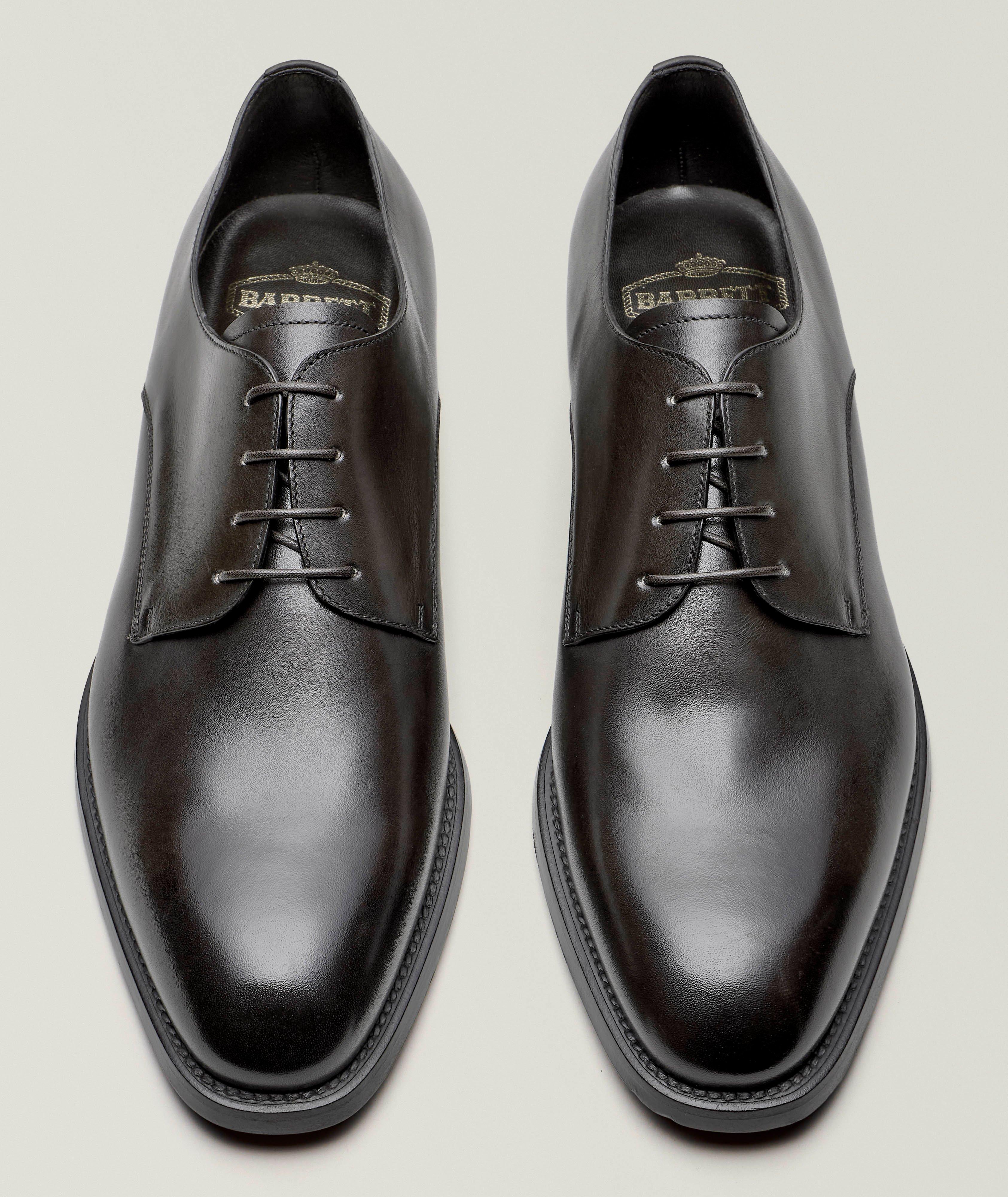 Chaussure lacée en cuir image 1