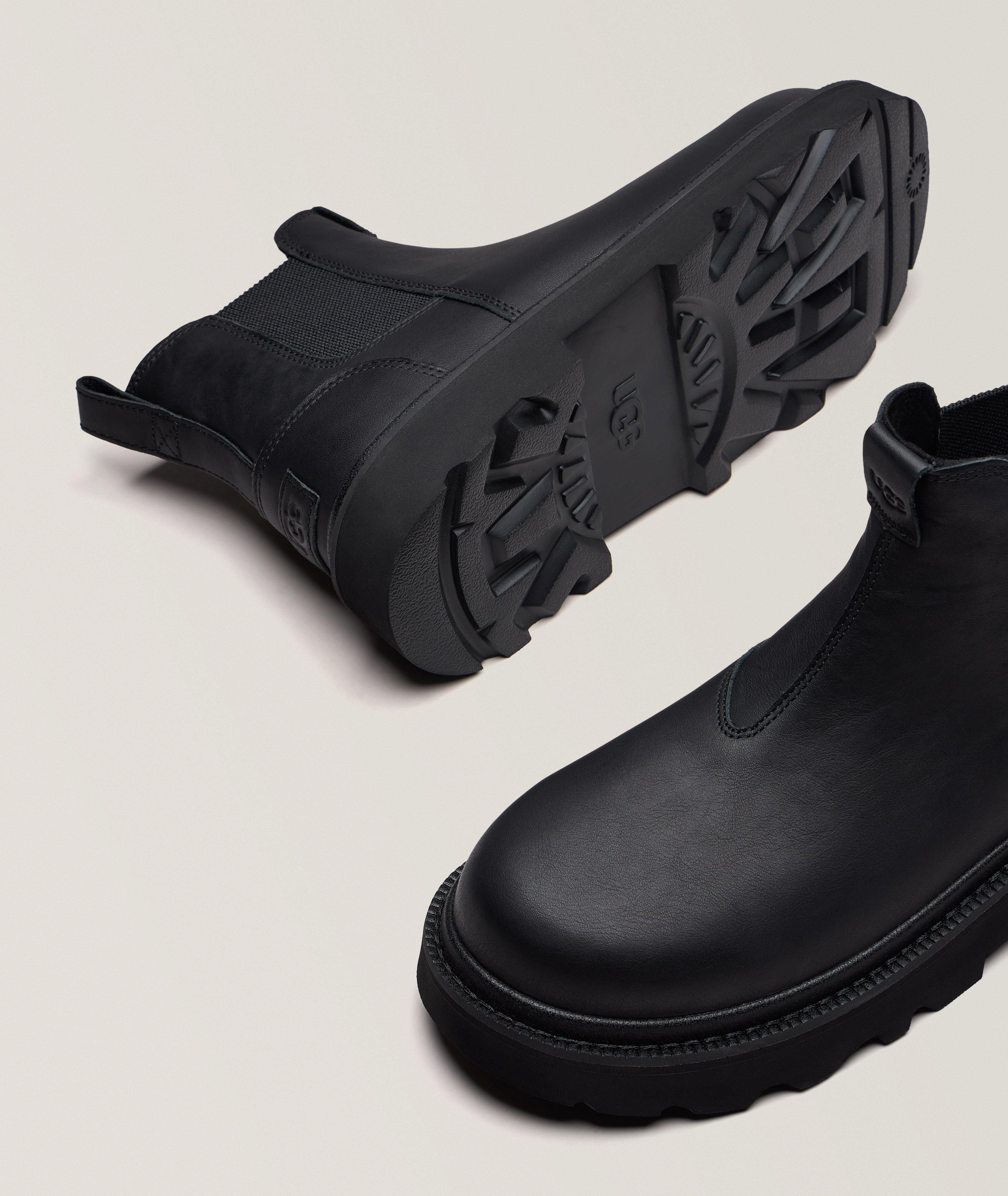 UGG BLK LTHR LUG CHELSEA BOOT image 3
