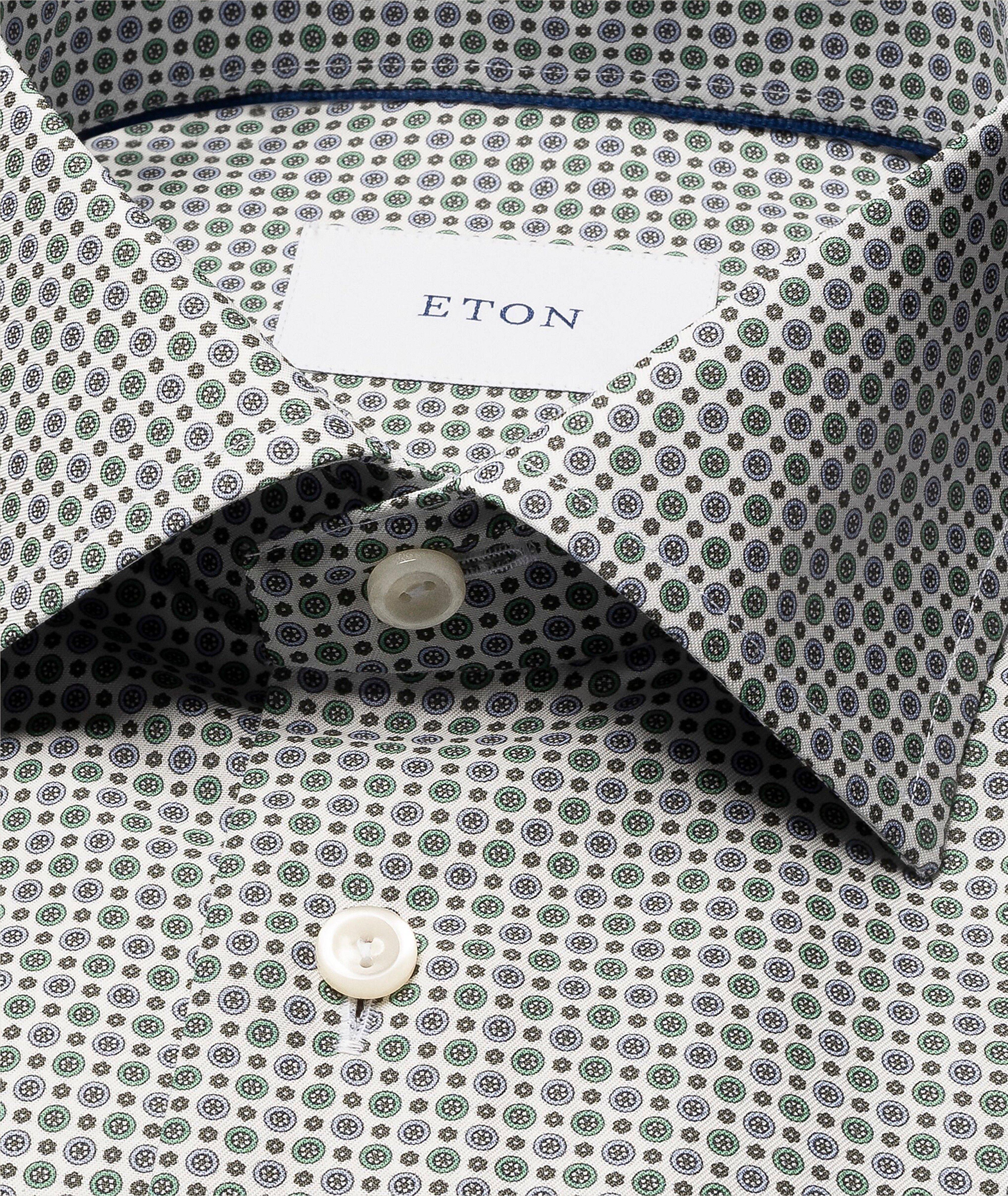 Chemise habillée à petit motif floral de coupe contemporaine image 1