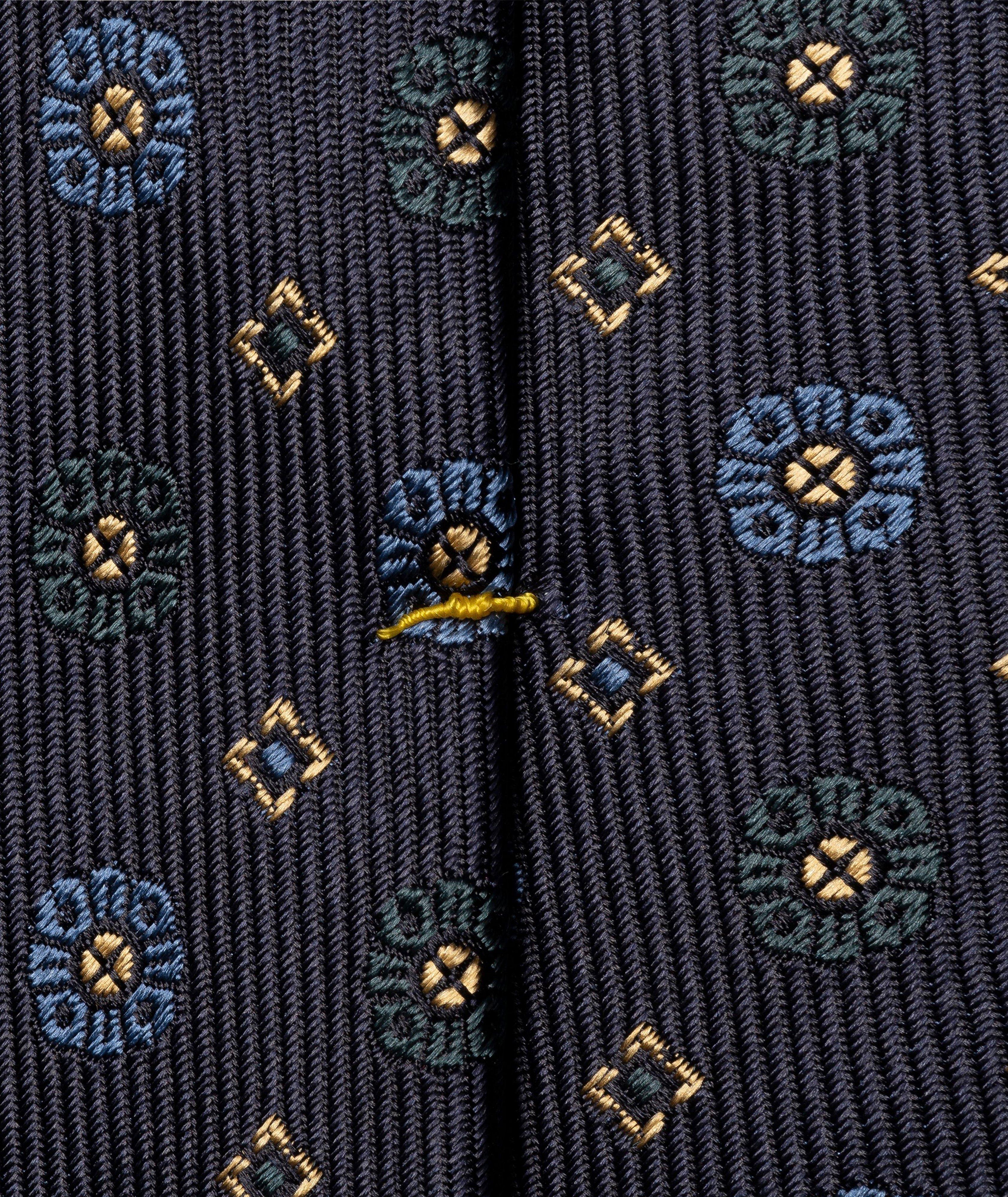 Thumbnail to select image 4