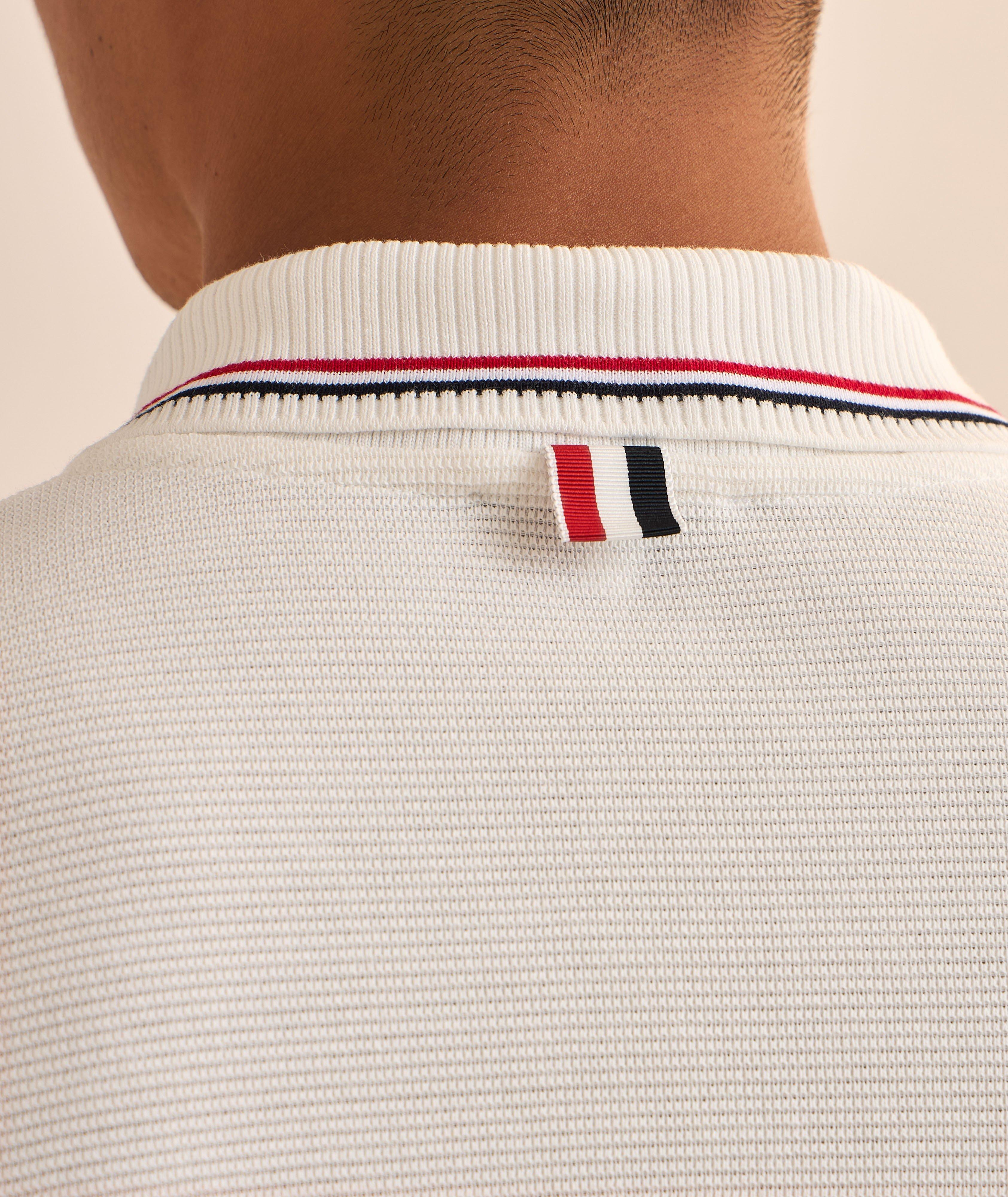 Polo en tricot gaufré à détails contrastants image 4