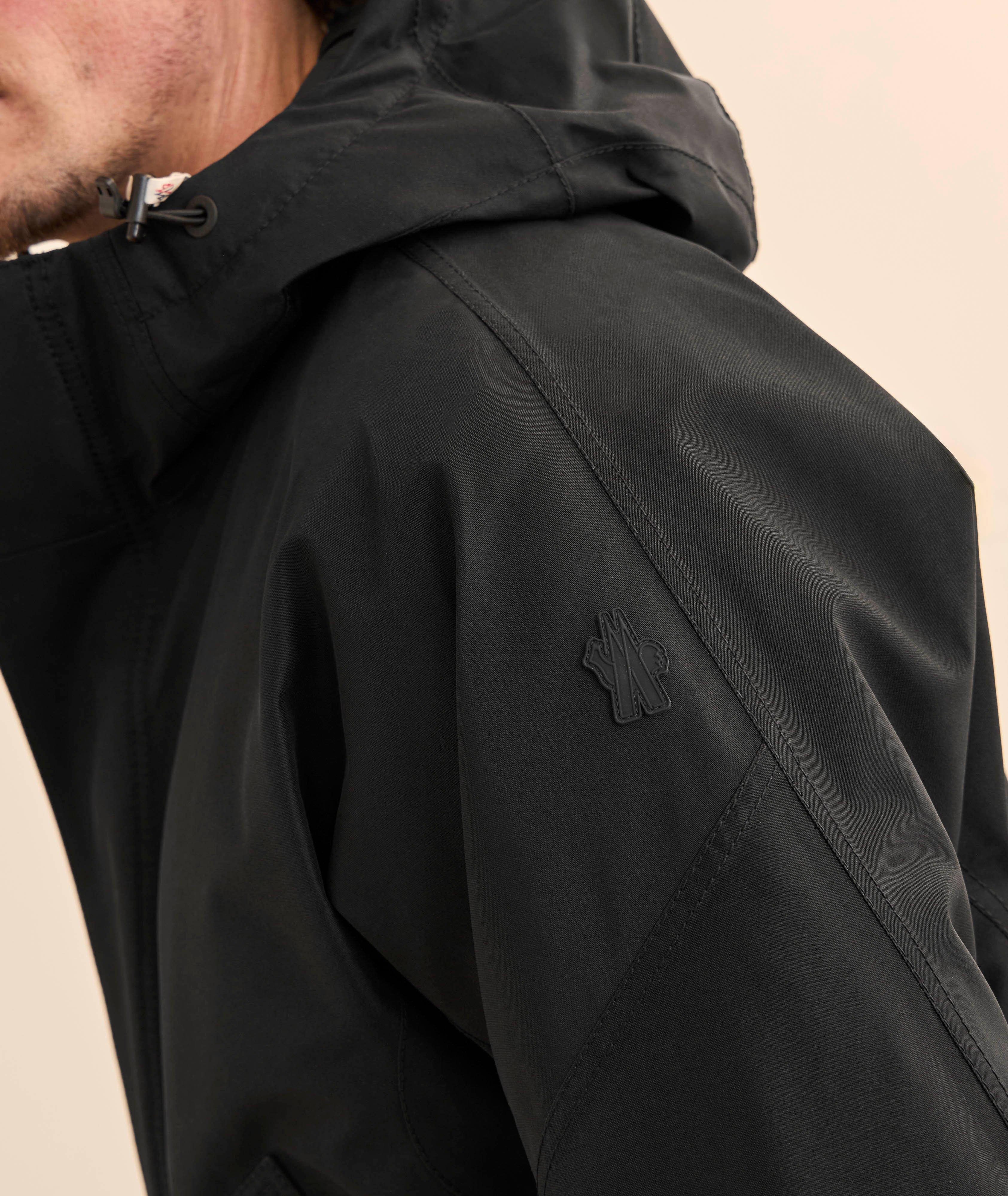 Thumbnail to select image 6