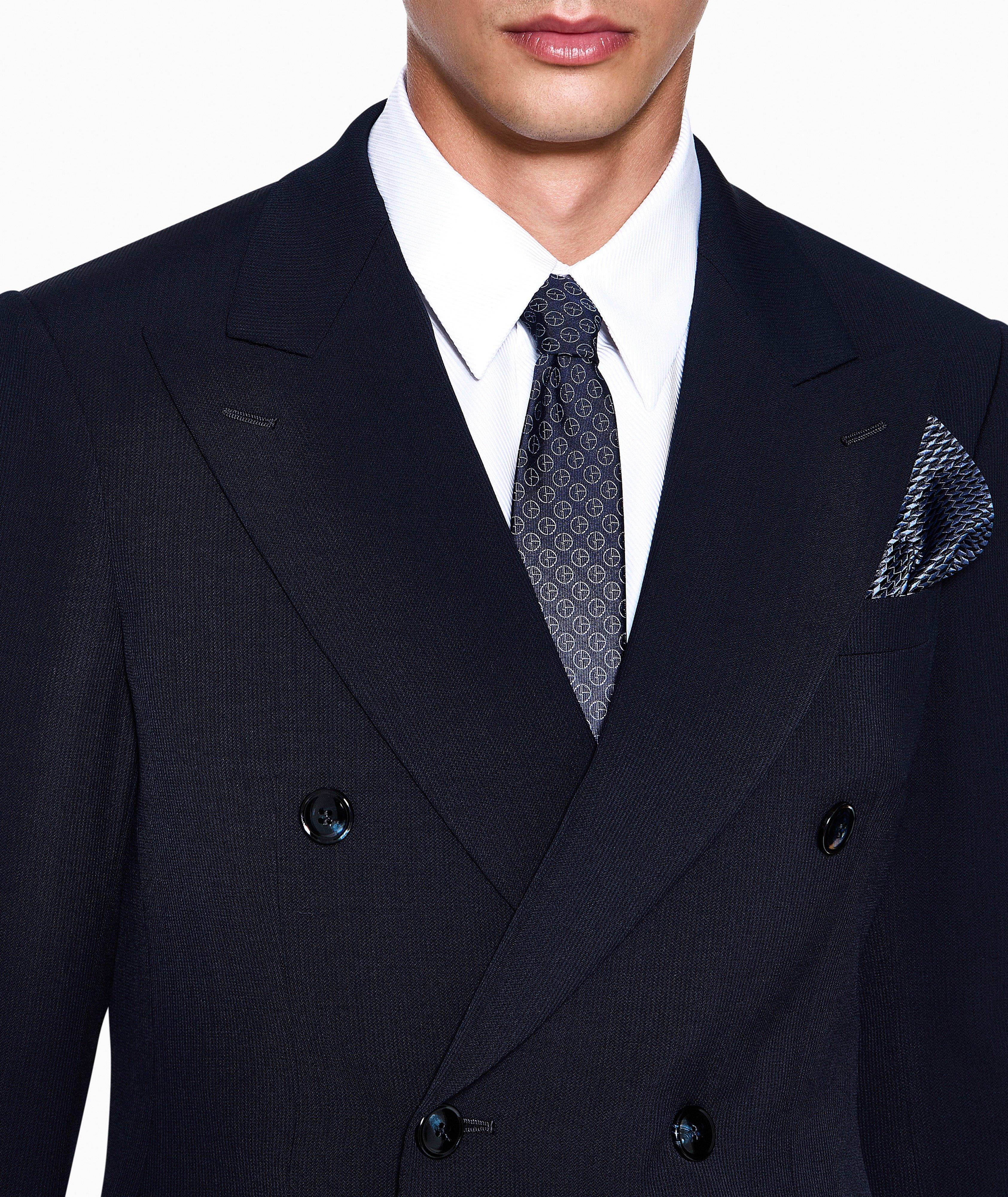 SUIT image 1