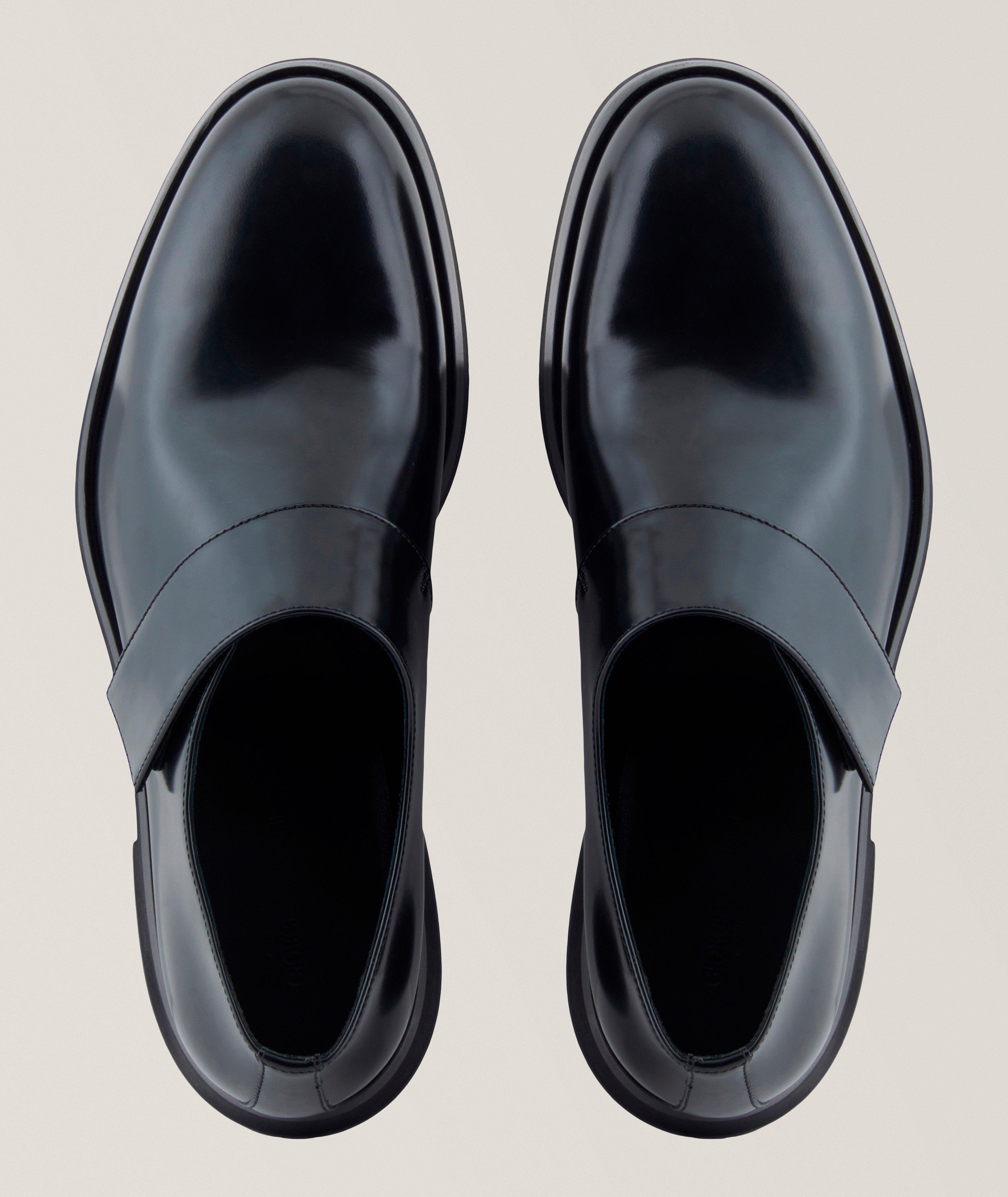 Souliers à boucle en cuir image 1