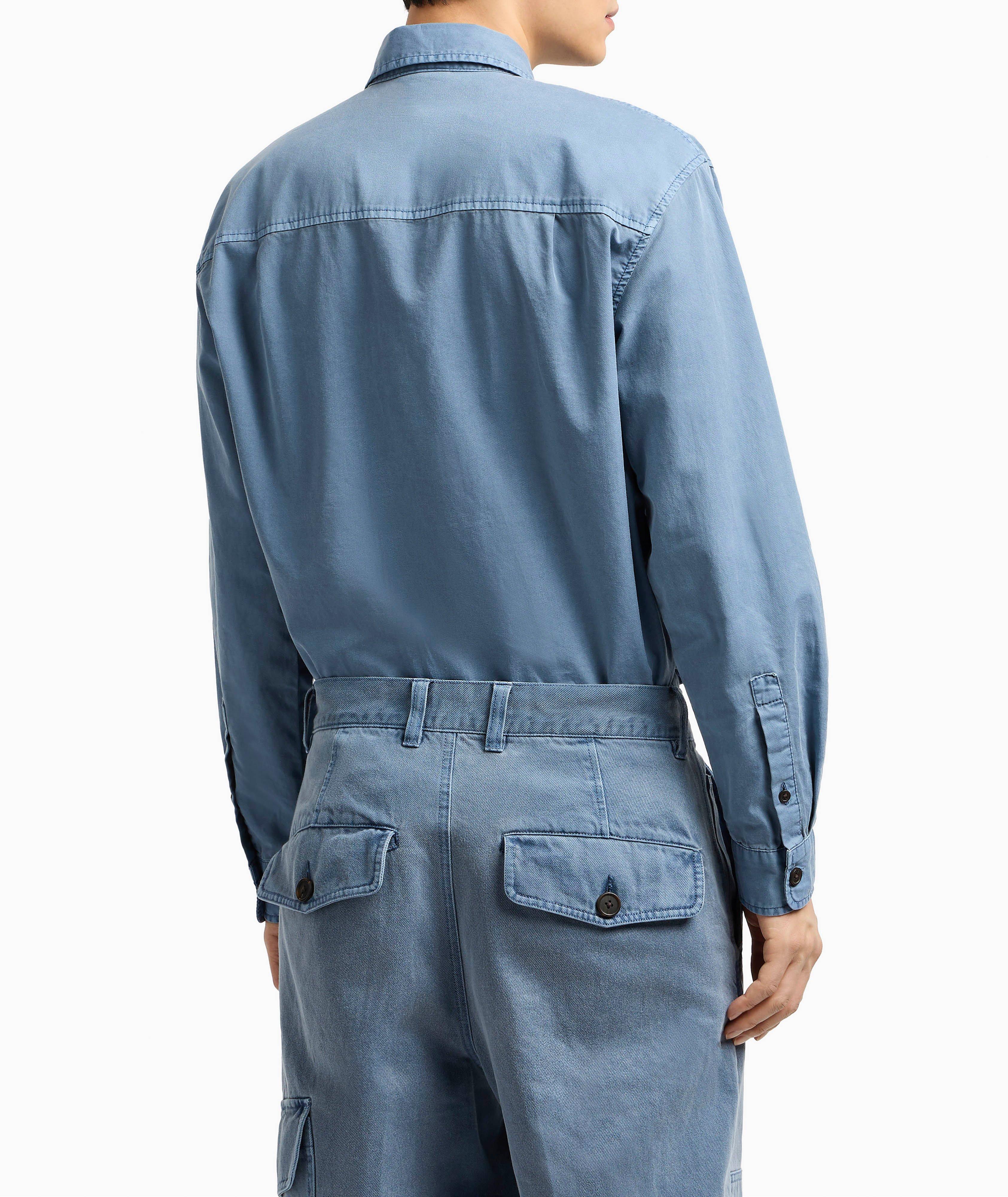 Chemise en denim de coton délavé image 2