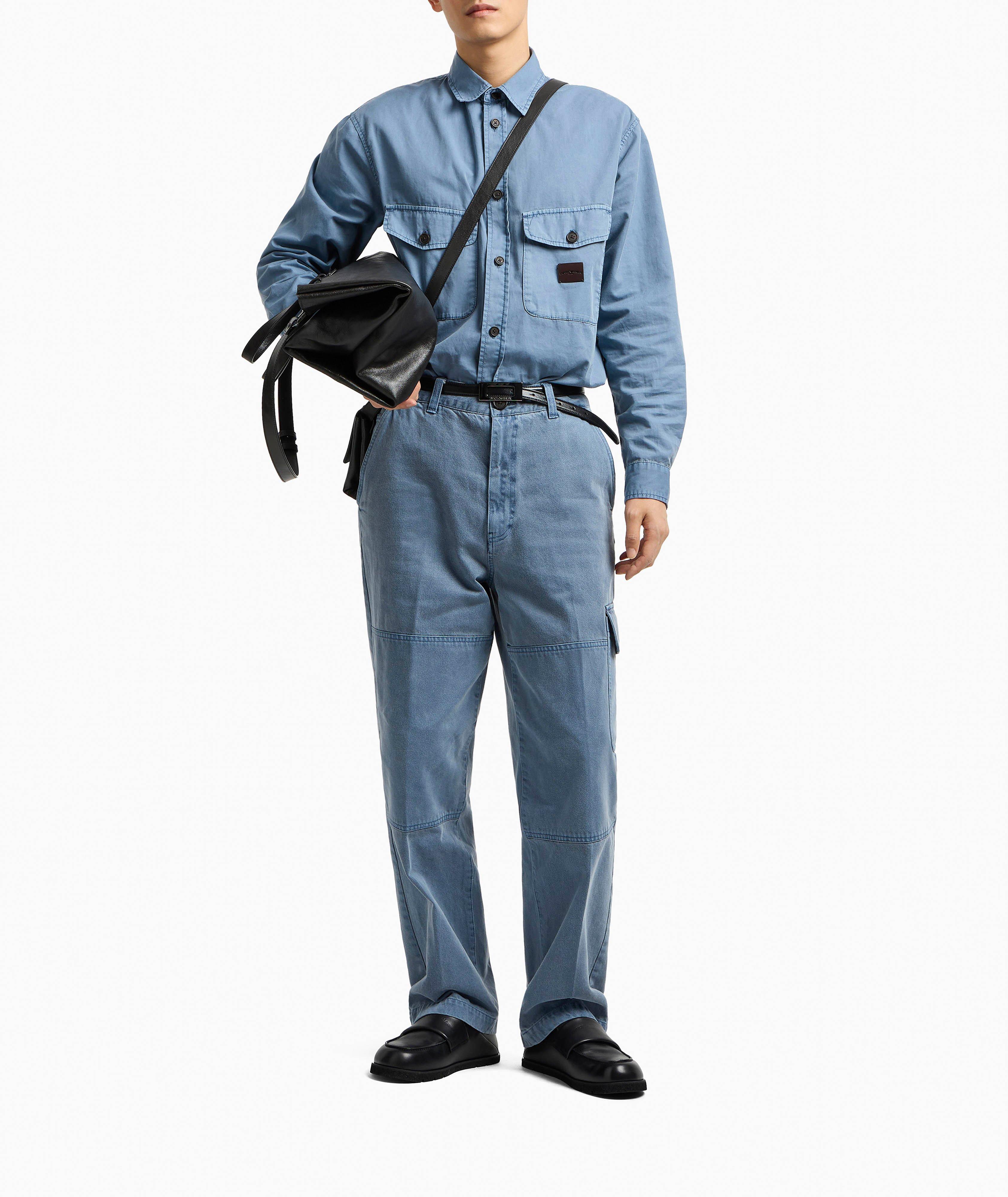 Chemise en denim de coton délavé image 4