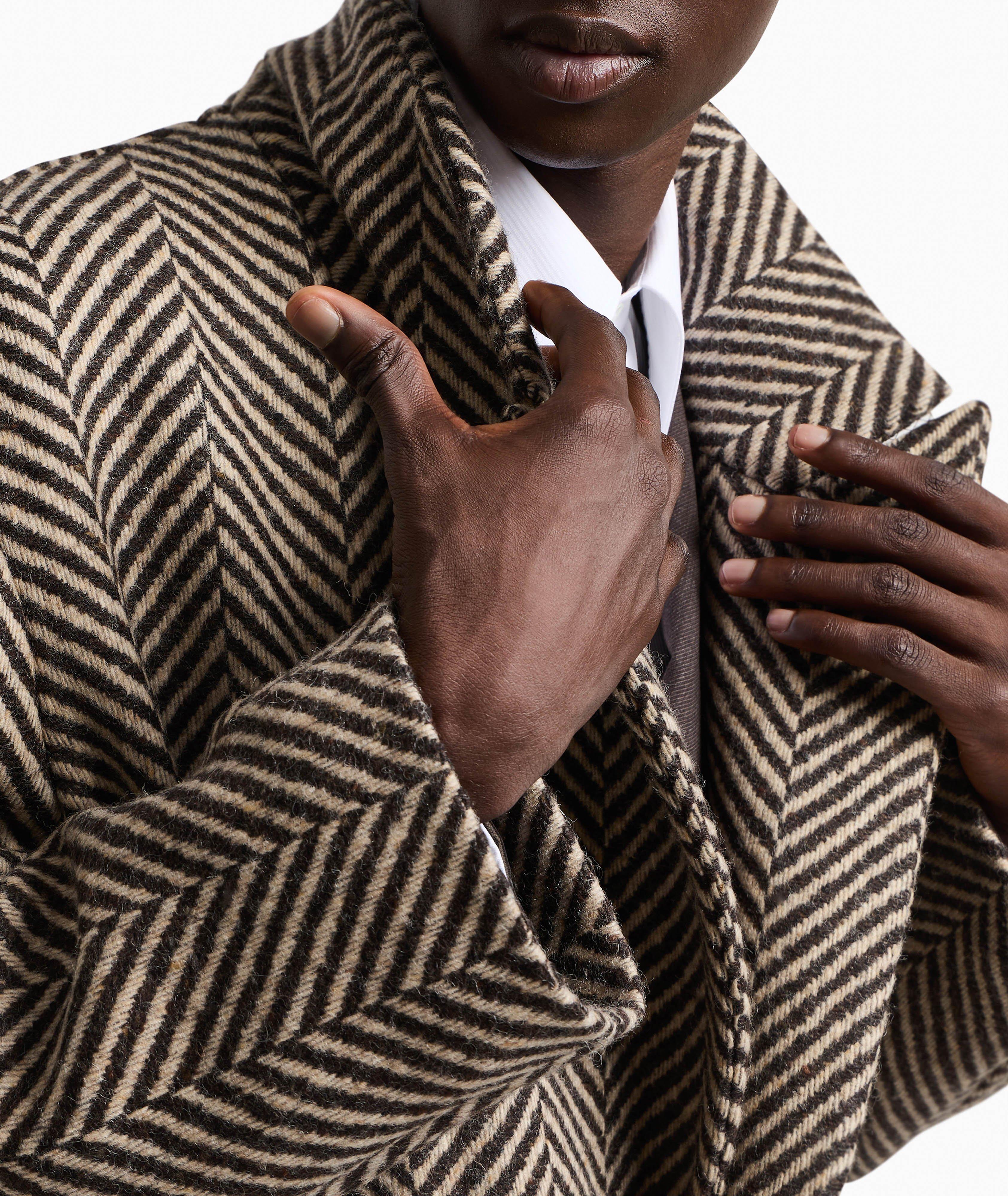Single-Breasted Herringbone Wool Tweed Coat image 3
