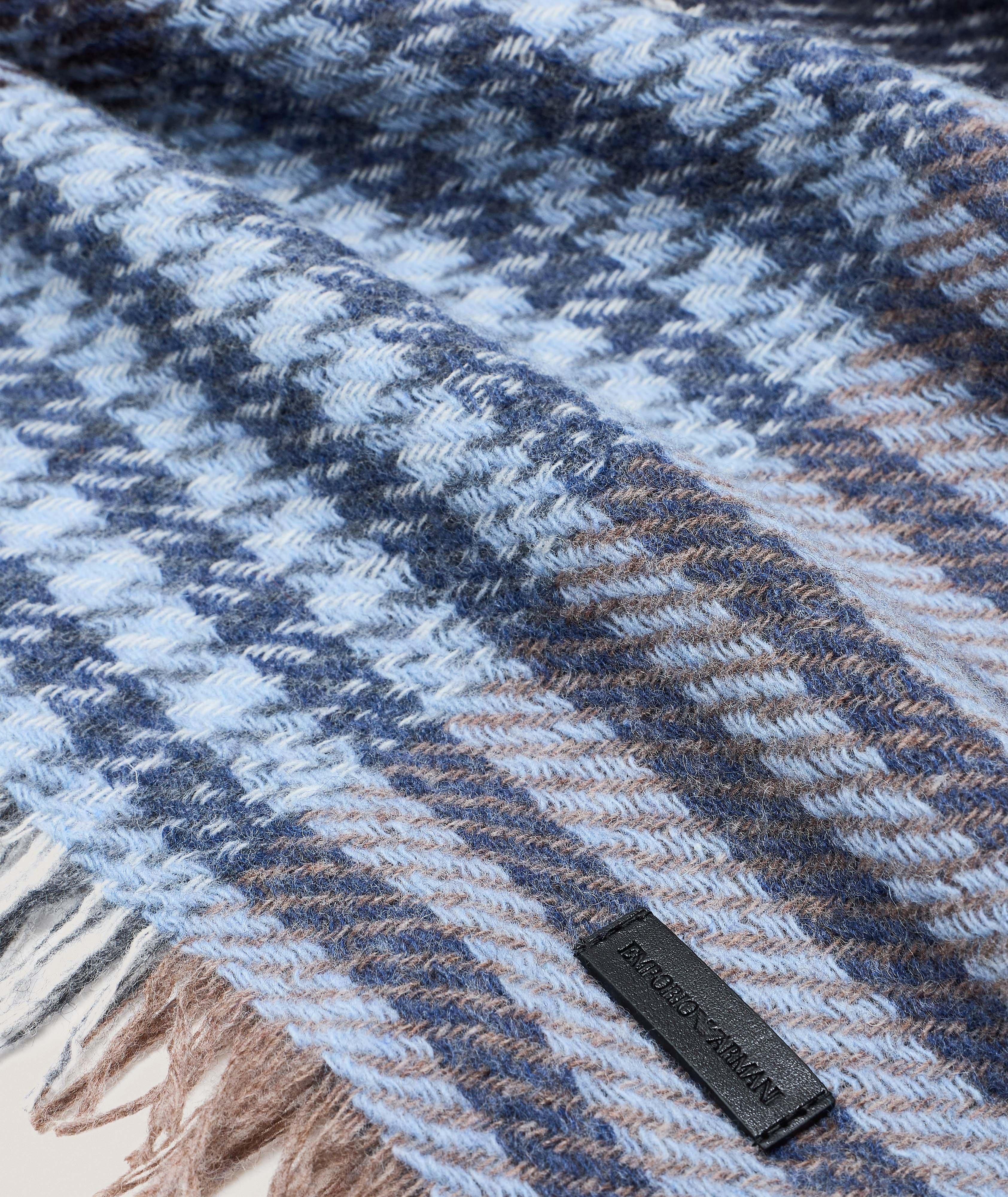 Thumbnail to select image 2
