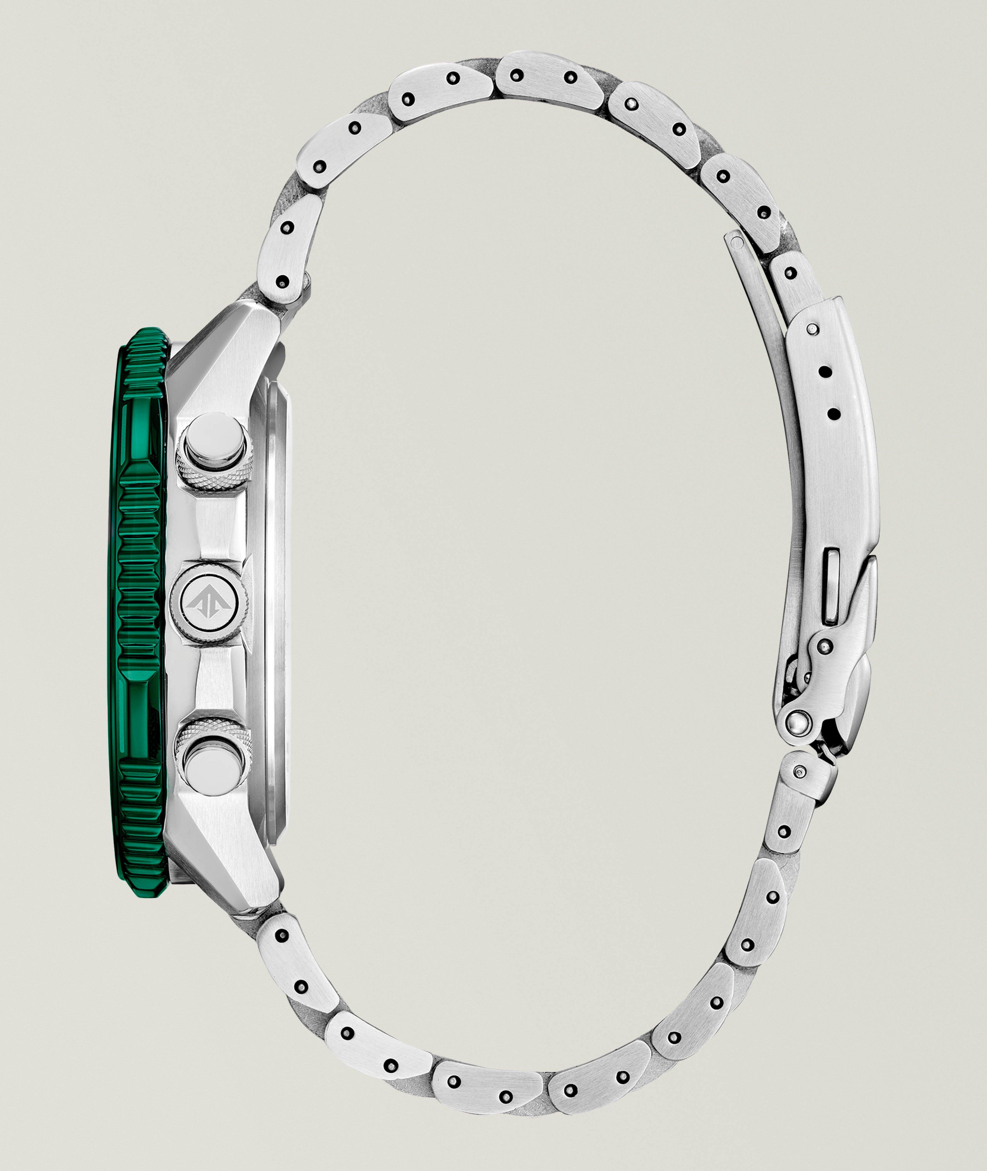 Montre solaire avec bracelet en acier inoxydable, collection Promaster image 1