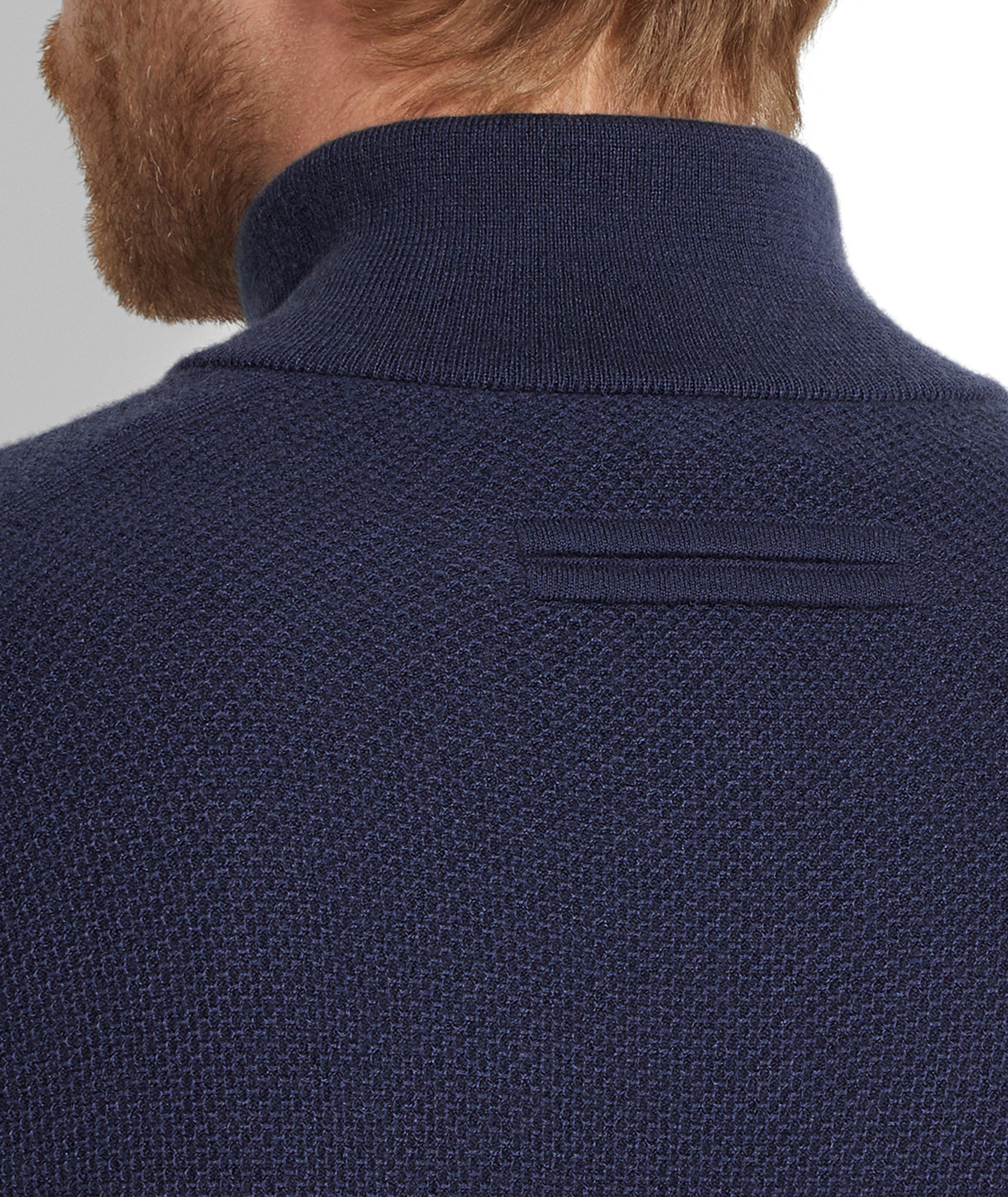 Thumbnail to select image 4