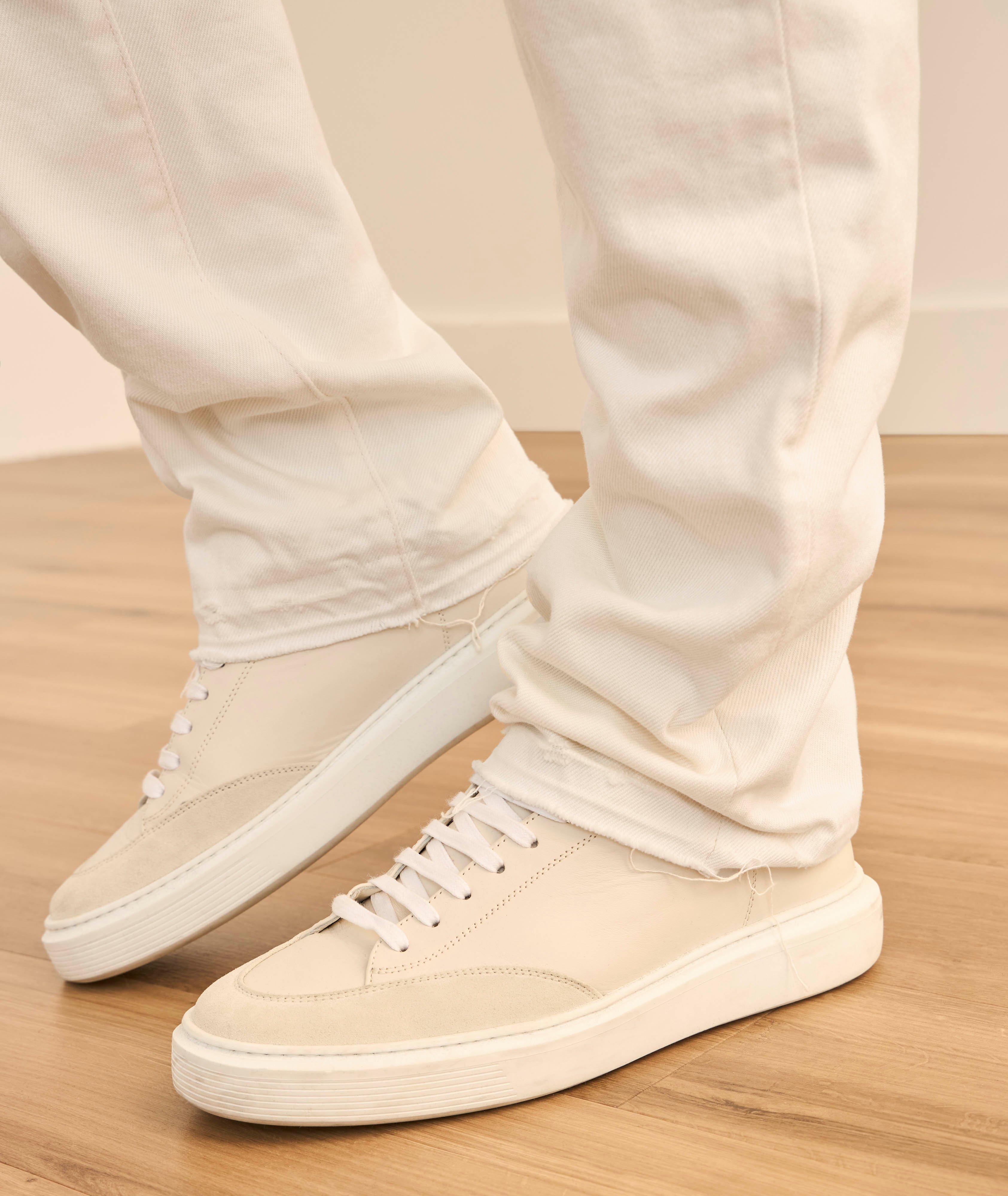 Thumbnail to select image 3