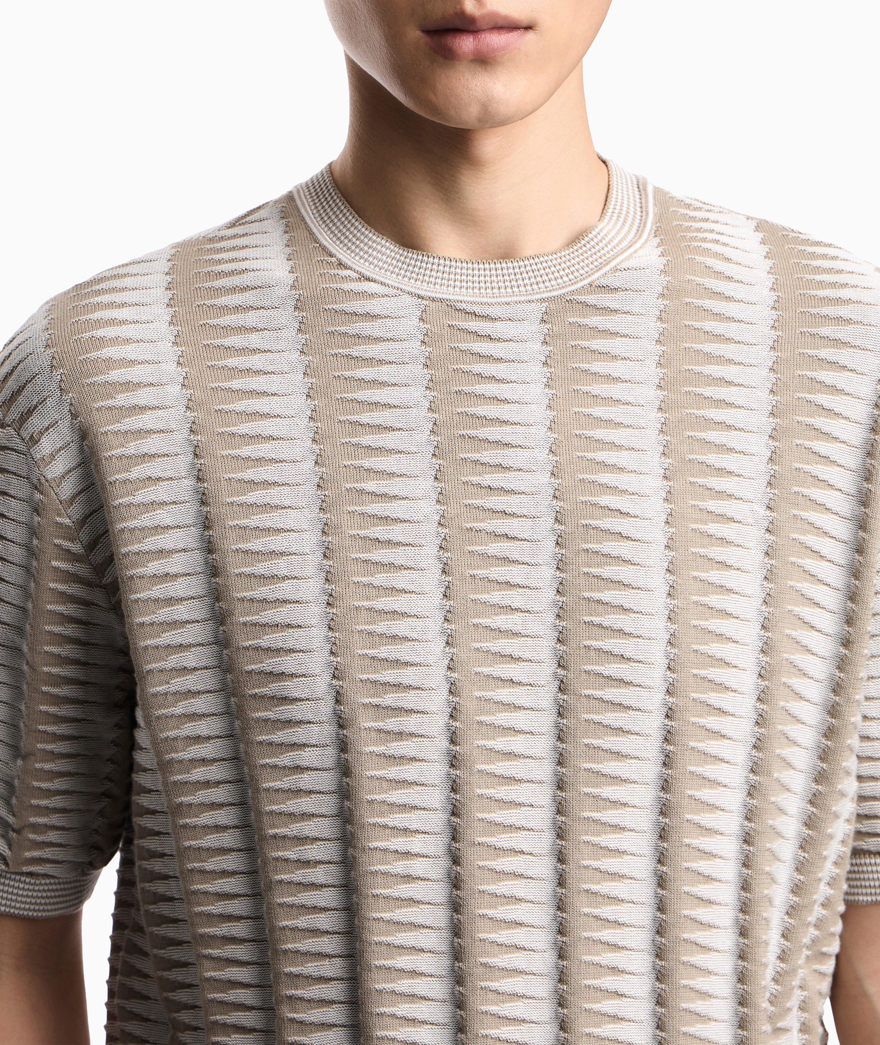 Two-Tone Jagged Motif Sweater image 3