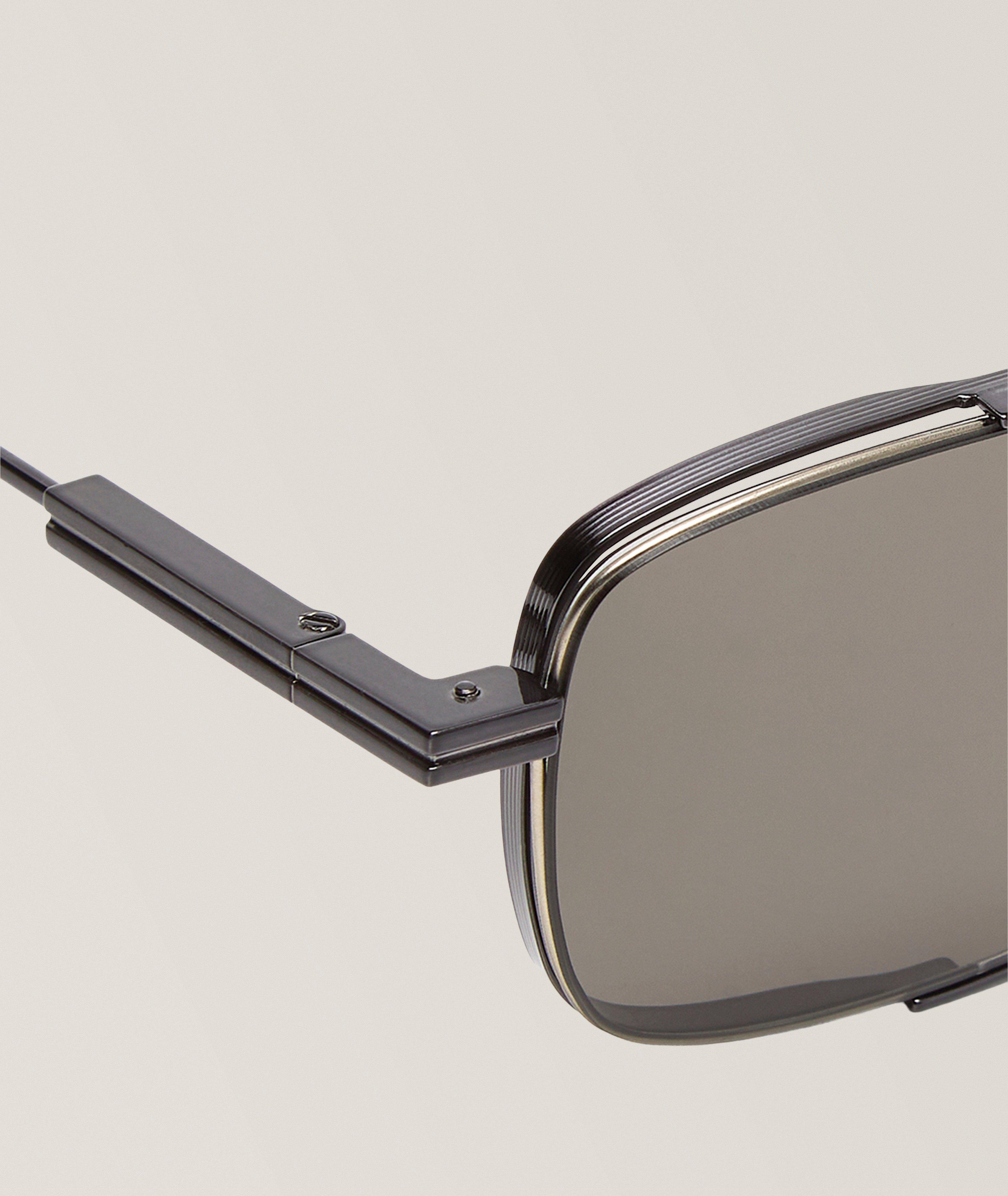 Thumbnail to select image 3