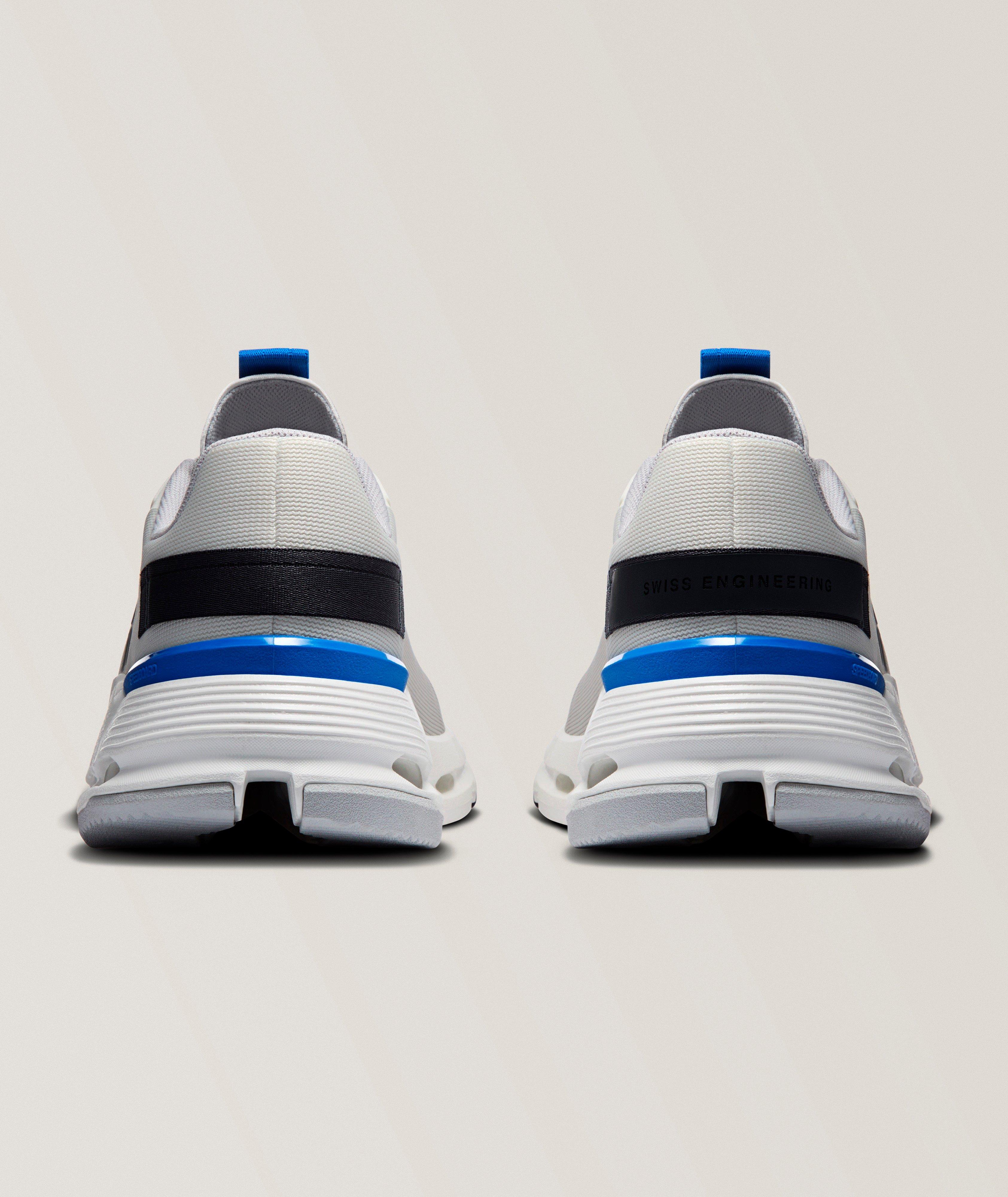 Thumbnail to select image 3
