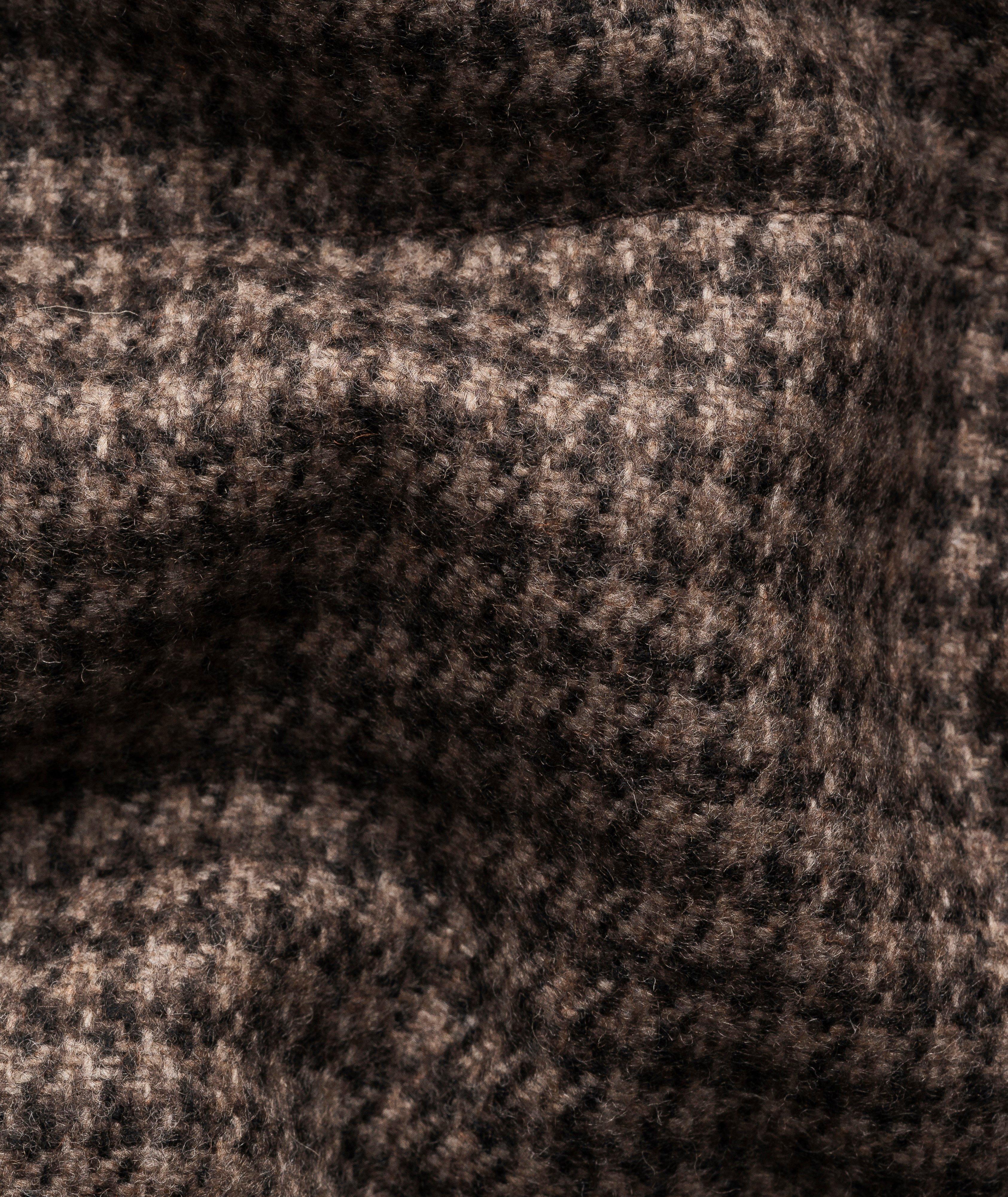 Thumbnail to select image 7