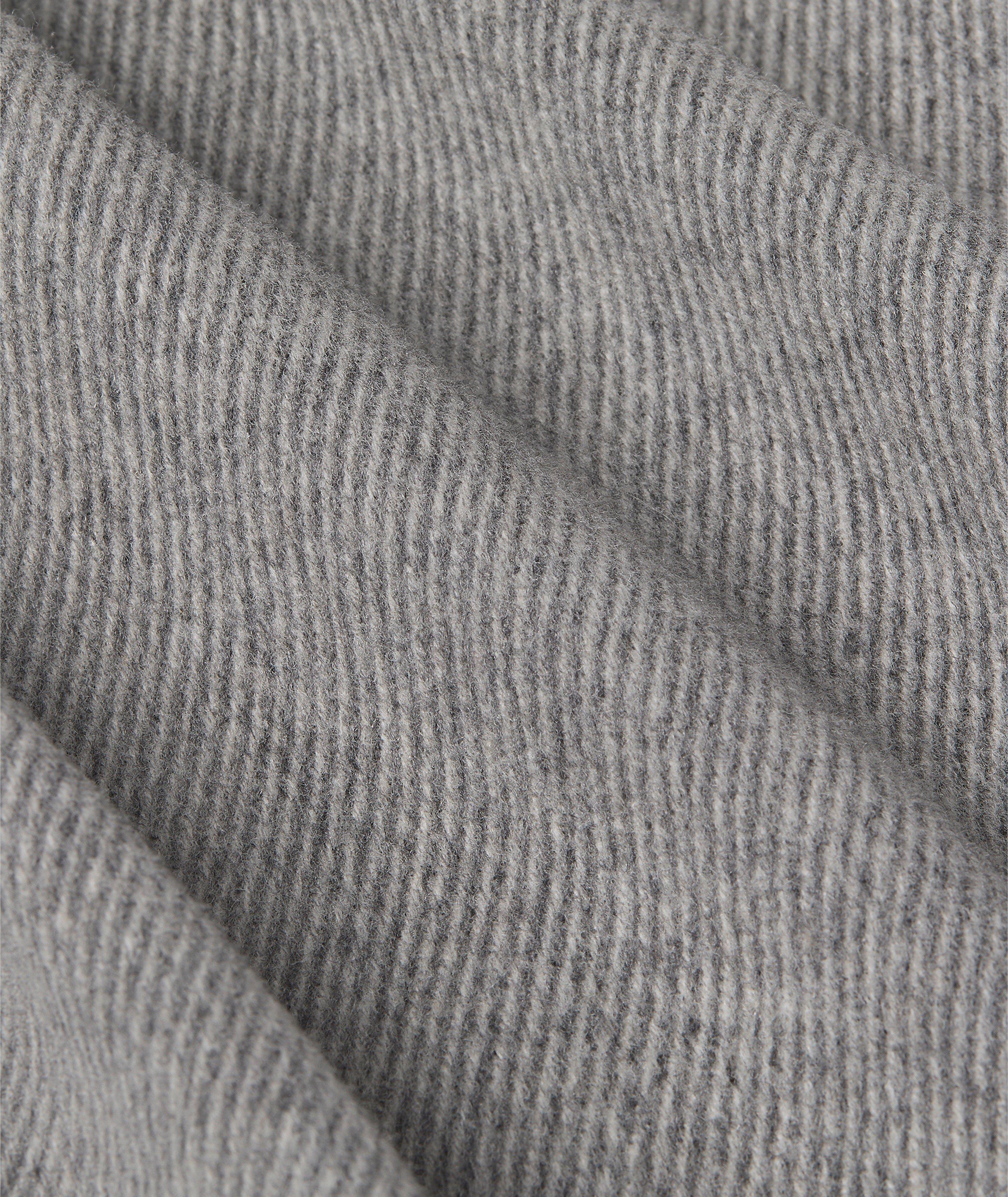 Thumbnail to select image 5