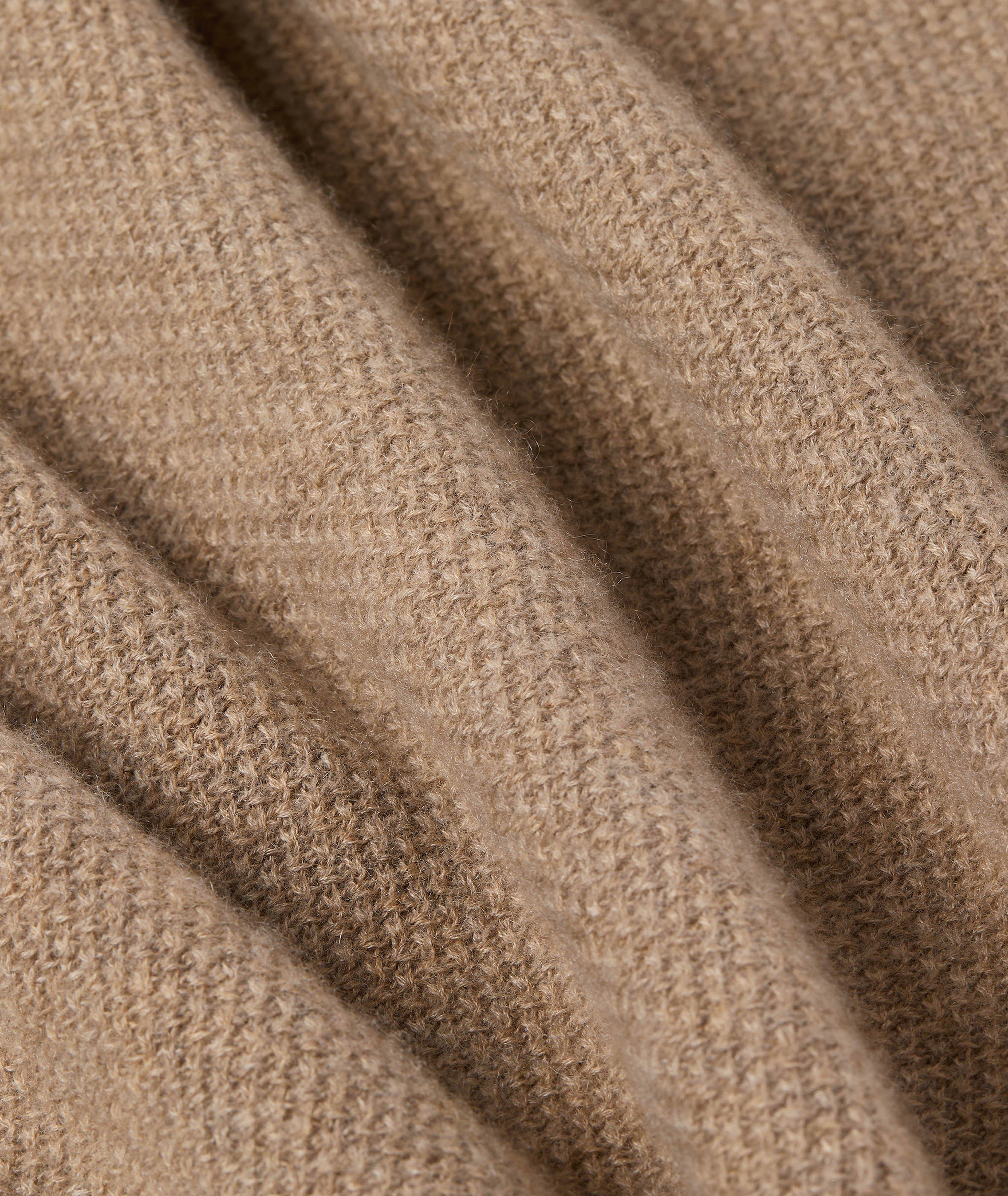 Thumbnail to select image 6