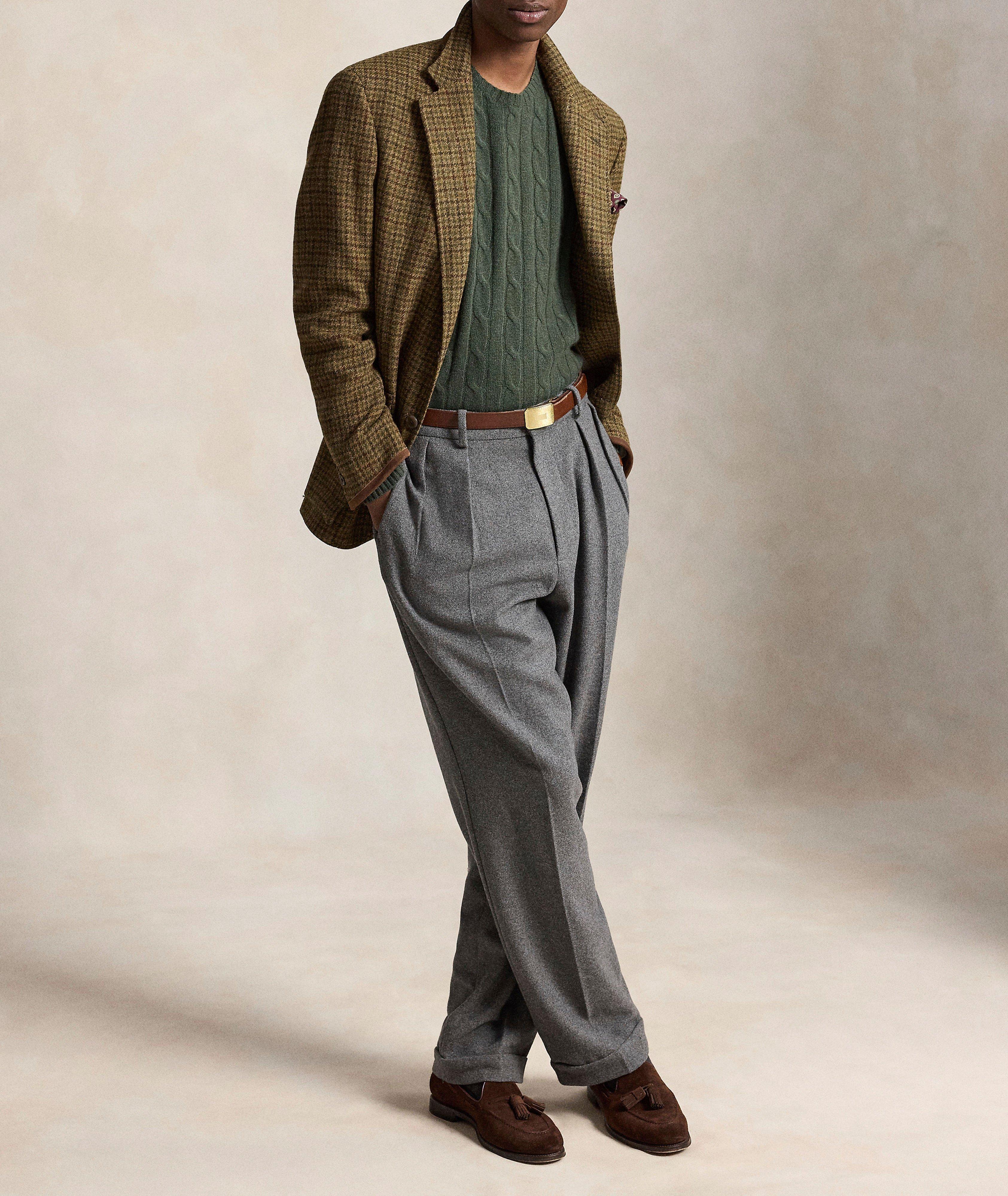 The Iconic Cable-Knit Cashmere Sweater image 5