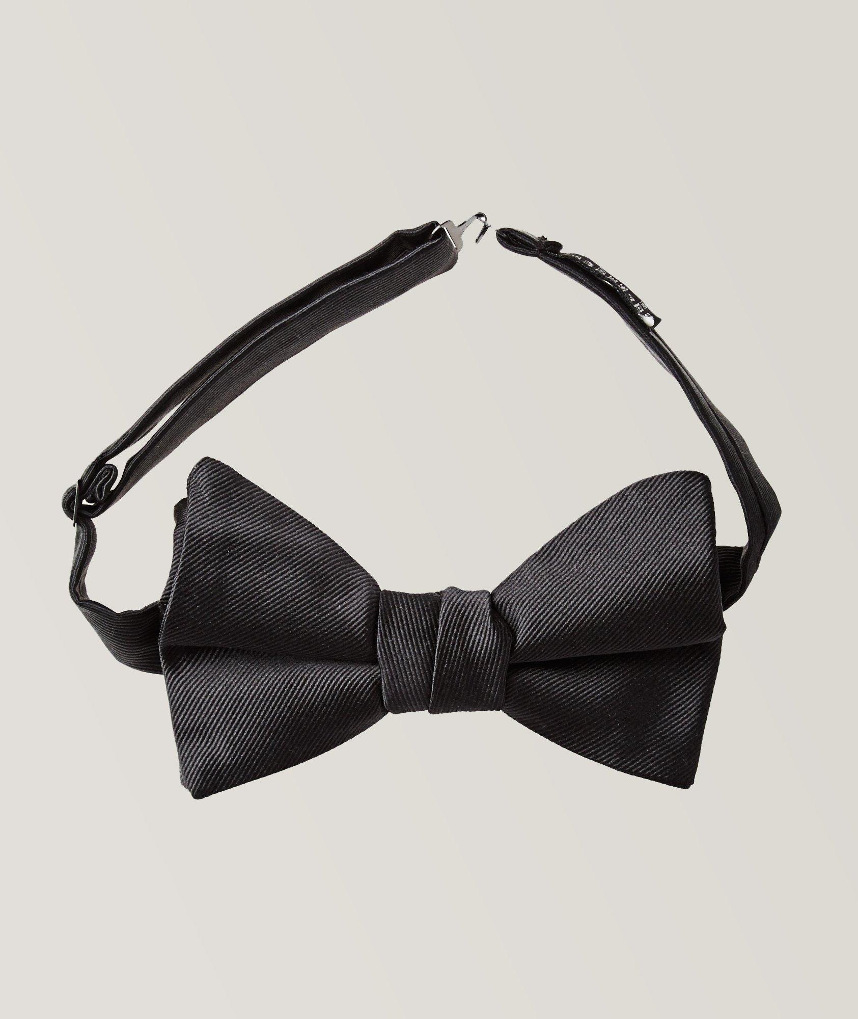 Black burberry deals bow tie