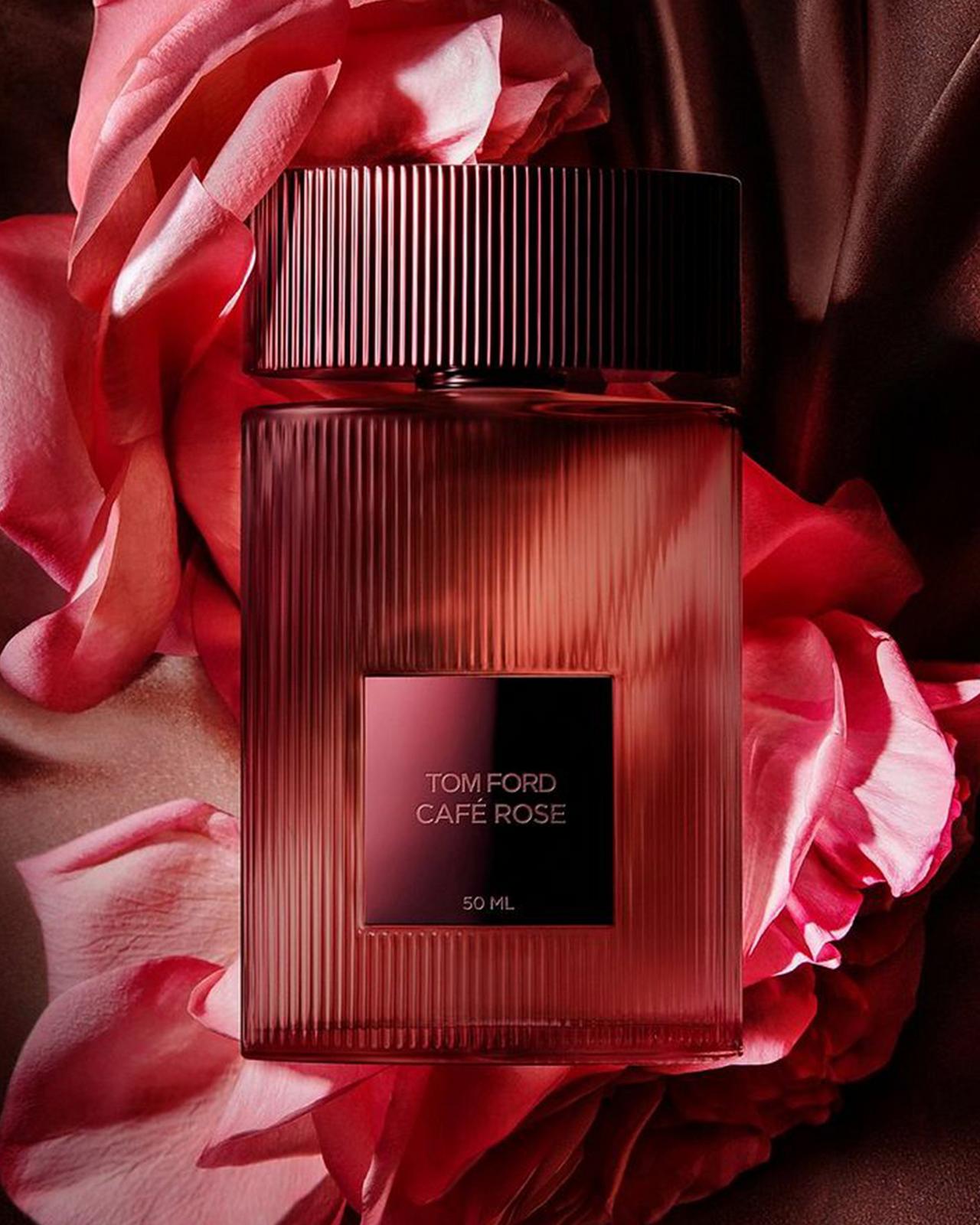 Parfum TOM FORD affiché