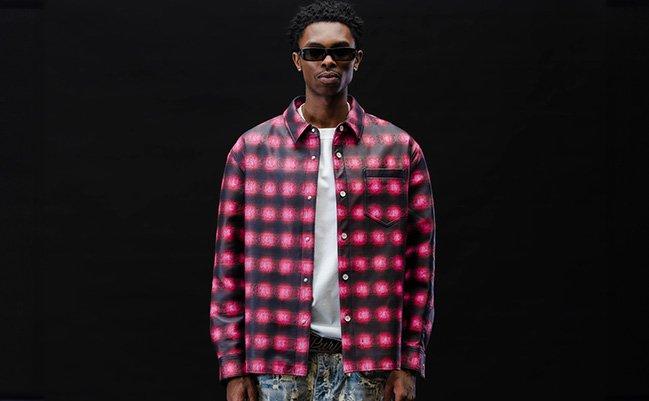 Homme portant PURPLE BRAND nouveautés