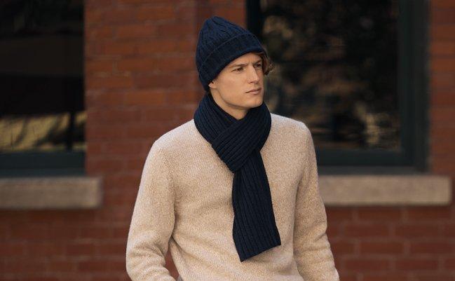 Model wearing hat and scarf 