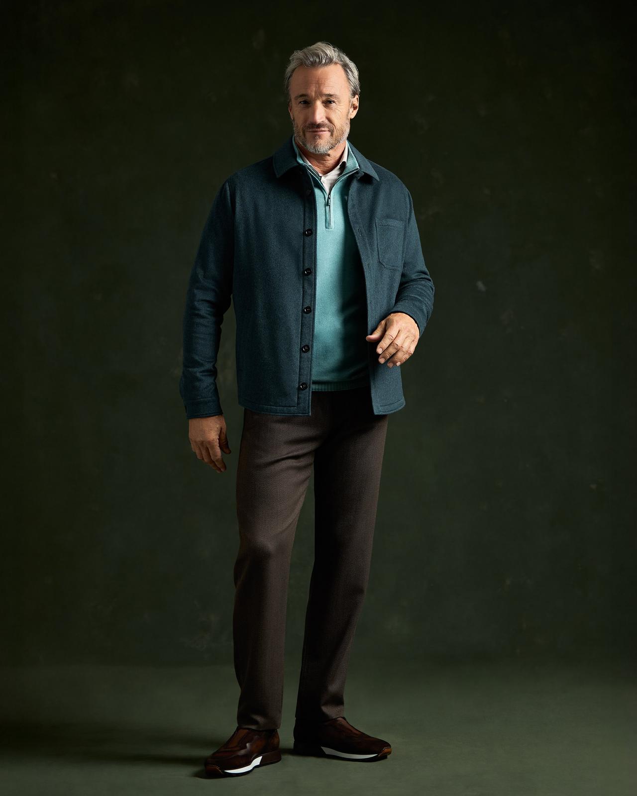 Mannequin masculin portant une veste et un pantalon Maurizio Baldassari