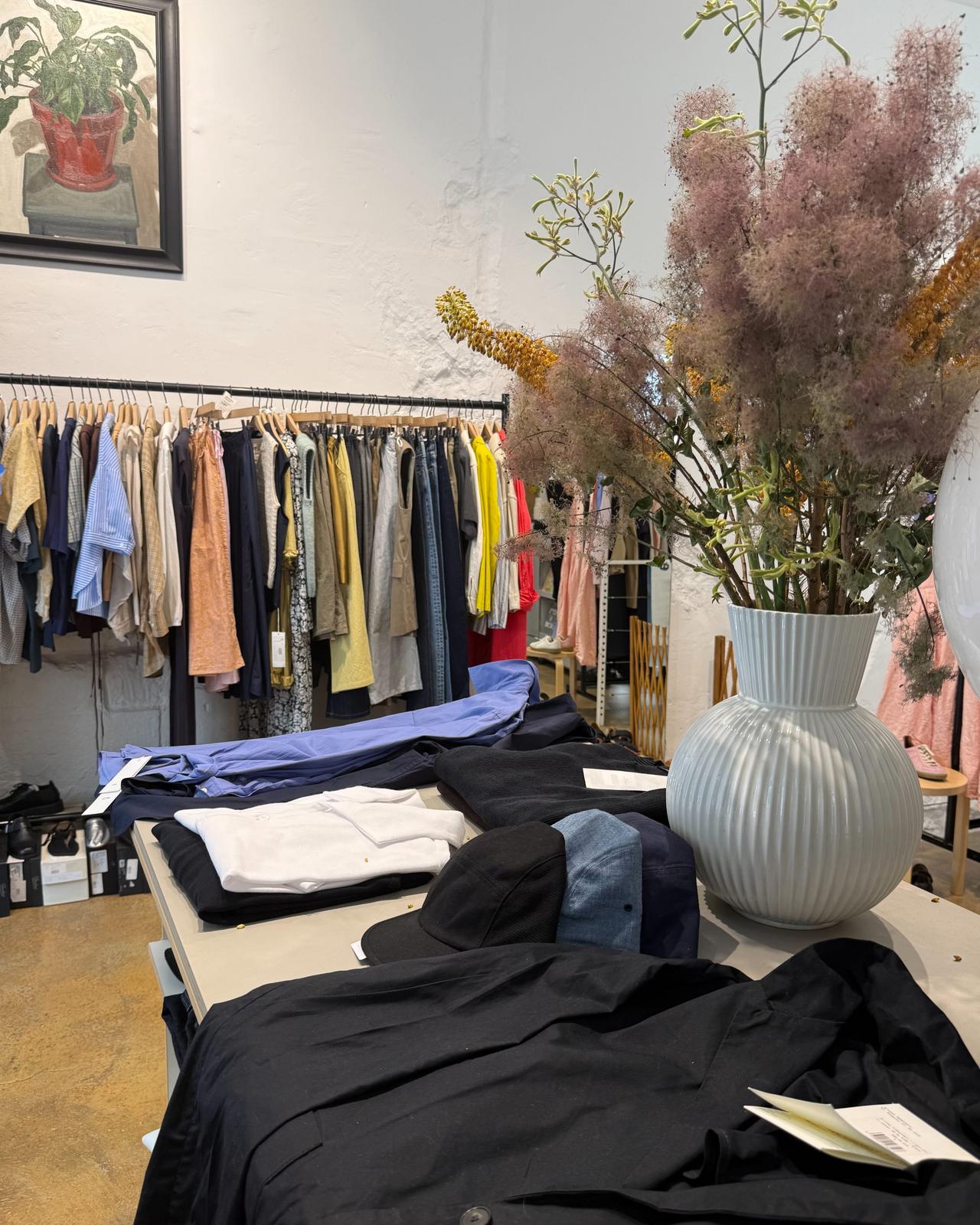 Collection de vêtements du magasin Rendez-Vous