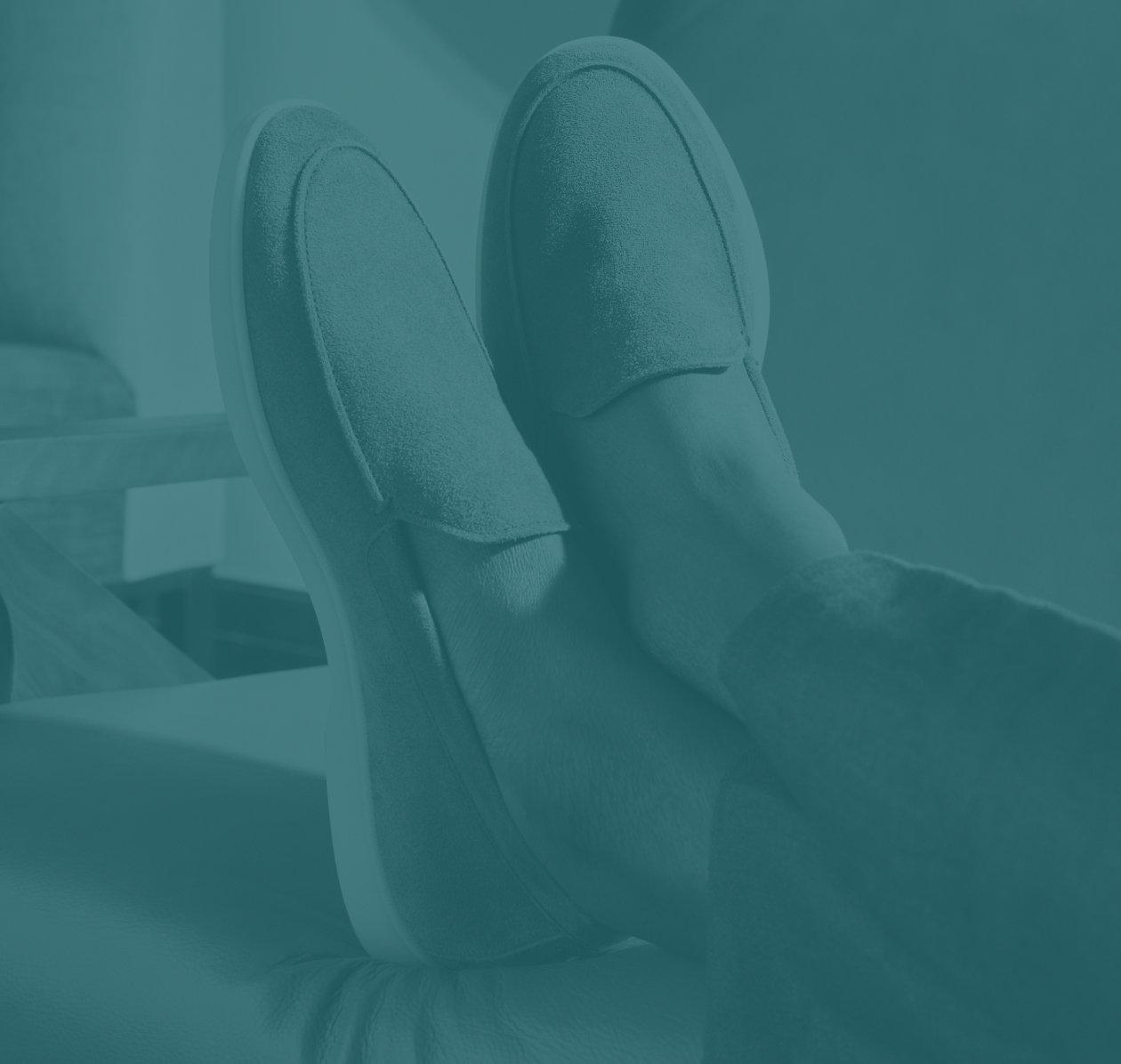 Footwear Cyber Monday deal featuring a black-and-white image