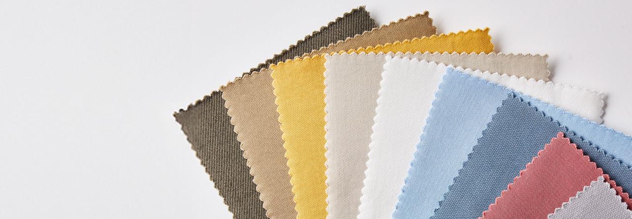 Tissu de laine en couleurs assorties