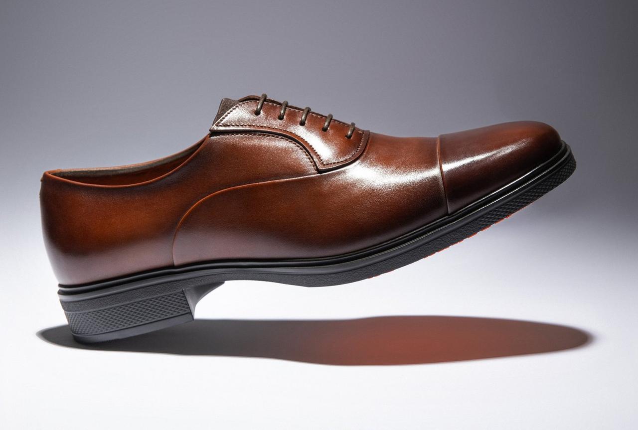 Santoni brown dress shoe