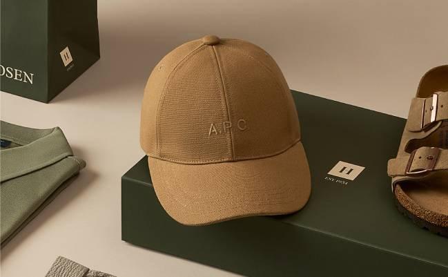 Chapeaux beige A.P.C.