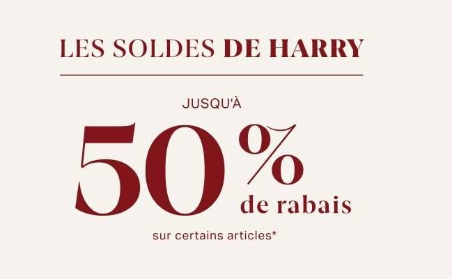 Bannière beige indiquant jusqu'à 50 % de réduction chez Harry Rosen