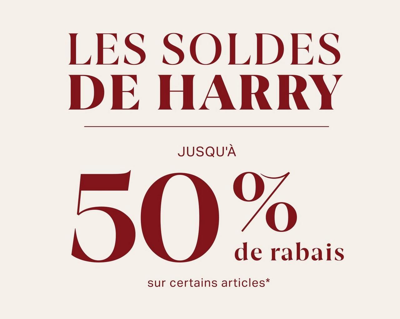 Bannière beige indiquant jusqu'à 50 % de réduction chez Harry Rosen