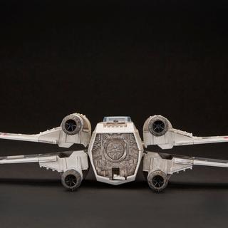 STAR WARS The Vintage Collection Luke Skywalker’s X-Wing Fighter Vehicle