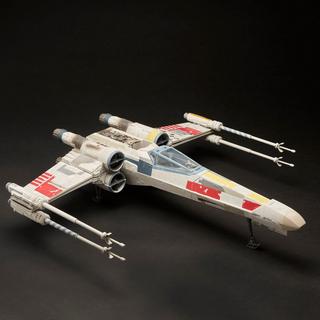 STAR WARS The Vintage Collection Luke Skywalker’s X-Wing Fighter Vehicle